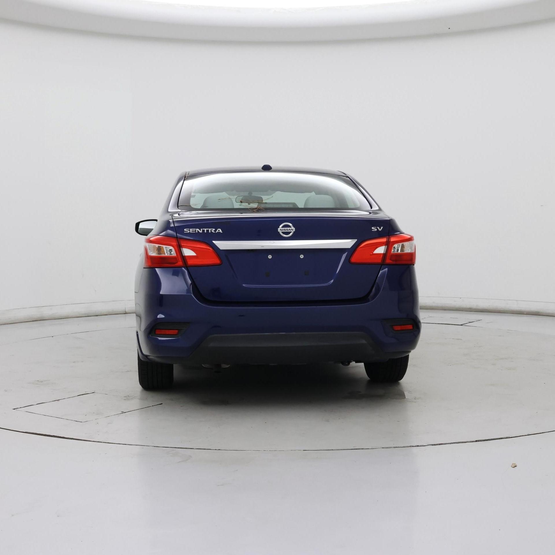 Thumbnail: 2016 Nissan Sentra - 6