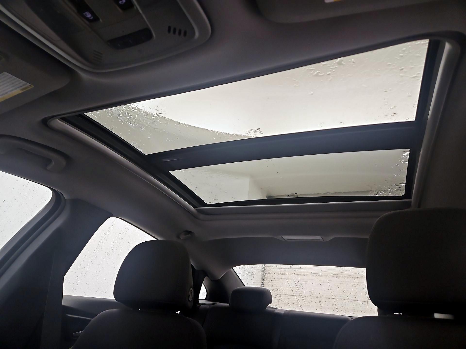 Thumbnail: 2017 Chevrolet Malibu - 19