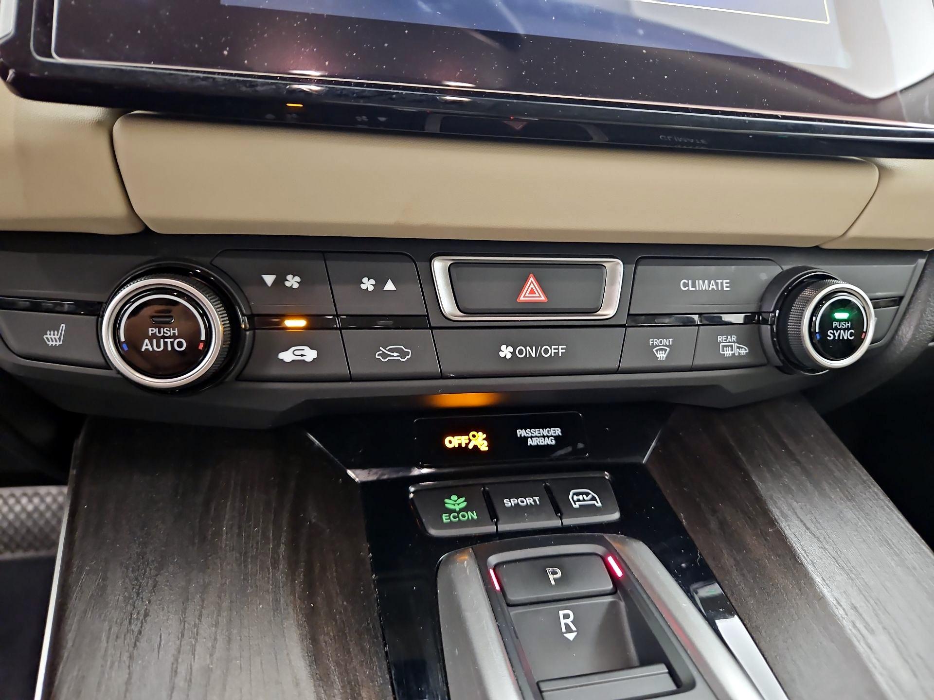 Thumbnail: 2018 Honda Clarity - 16