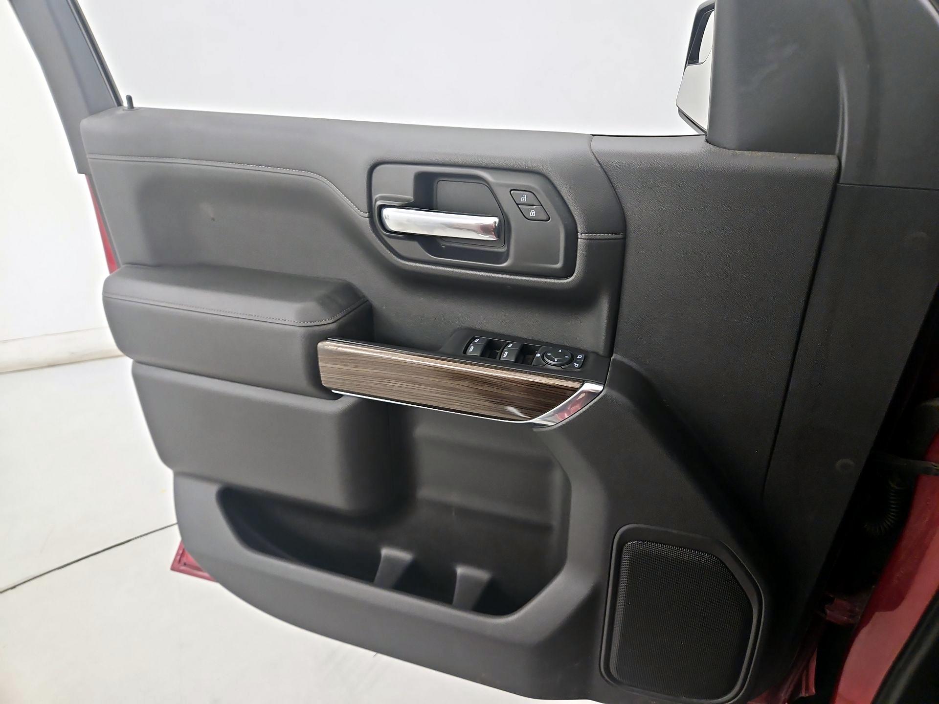 Thumbnail: 2019 Chevrolet Silverado 1500 - 12