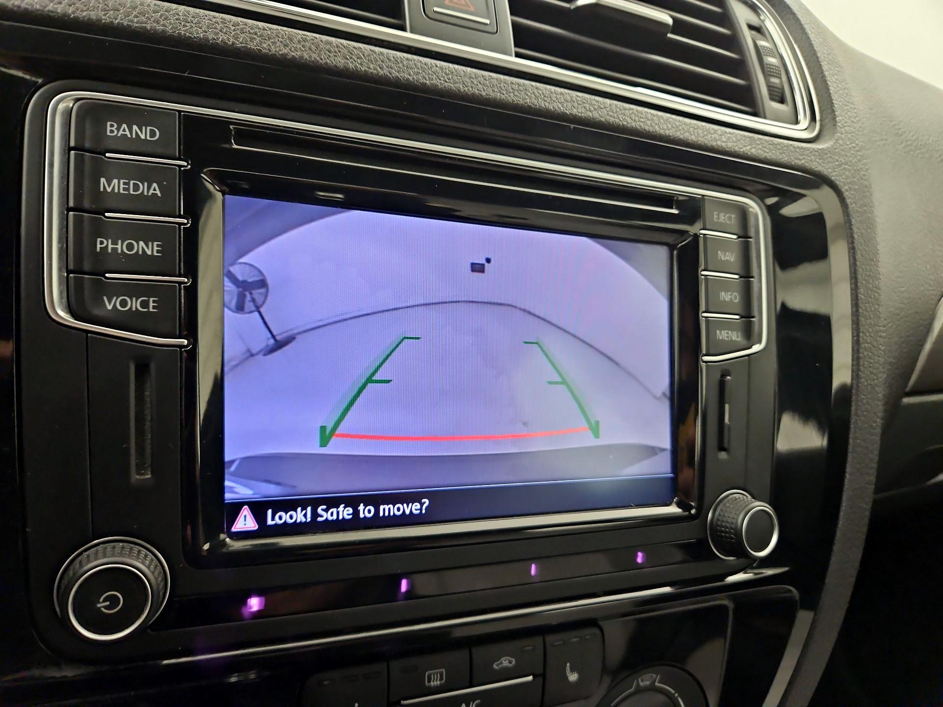Thumbnail: 2016 Volkswagen Jetta - 15