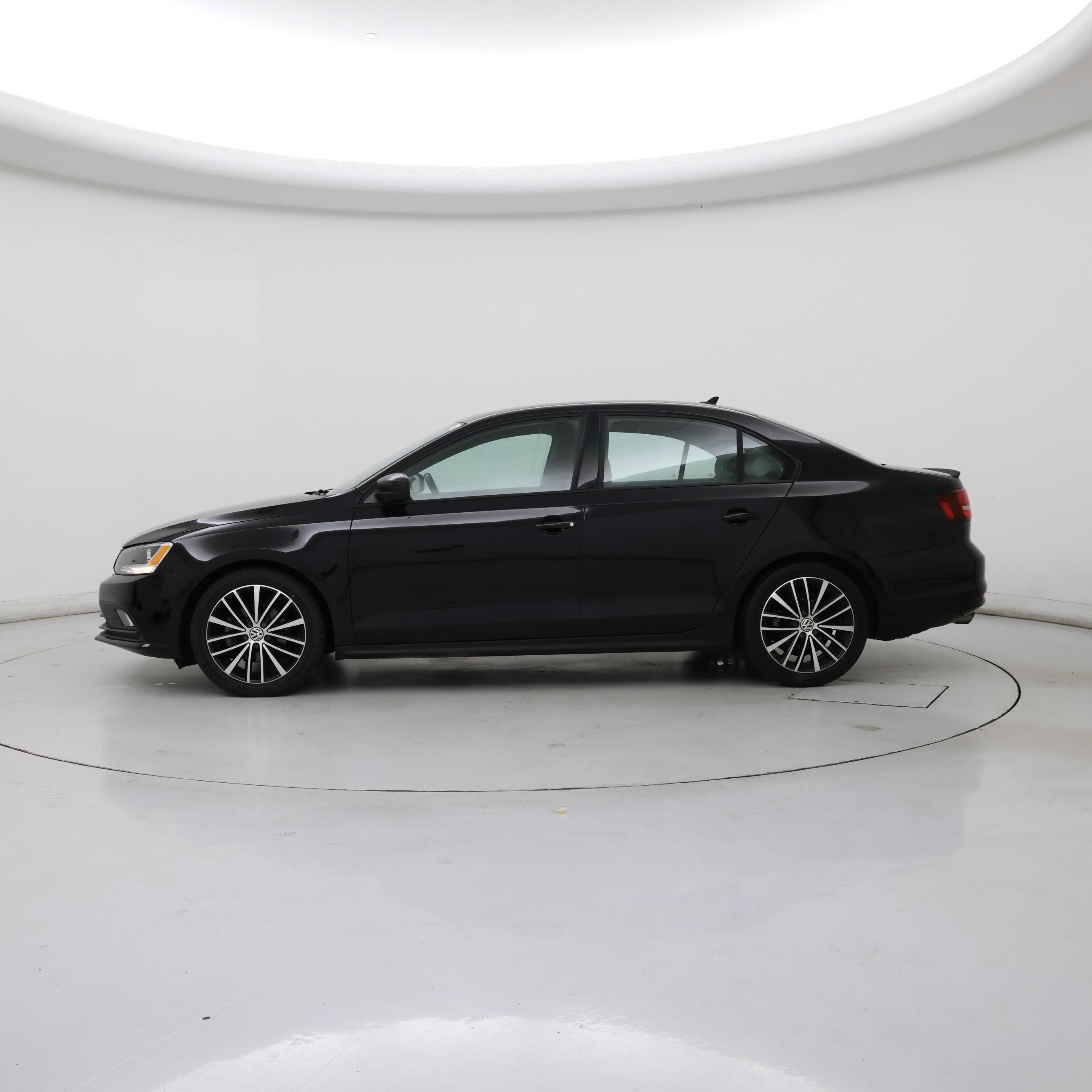 Thumbnail: 2016 Volkswagen Jetta - 3