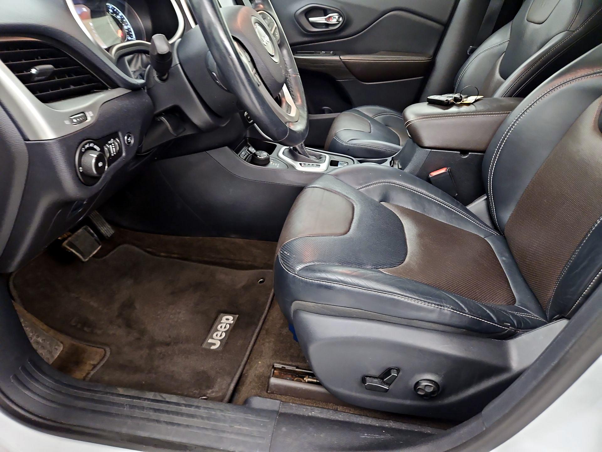 Thumbnail: 2014 Jeep Cherokee - 11