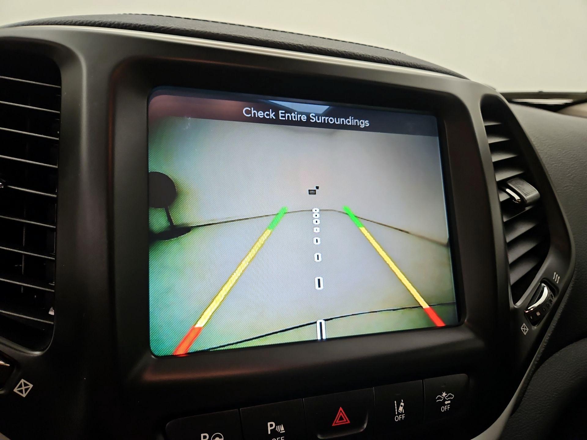 Thumbnail: 2014 Jeep Cherokee - 15