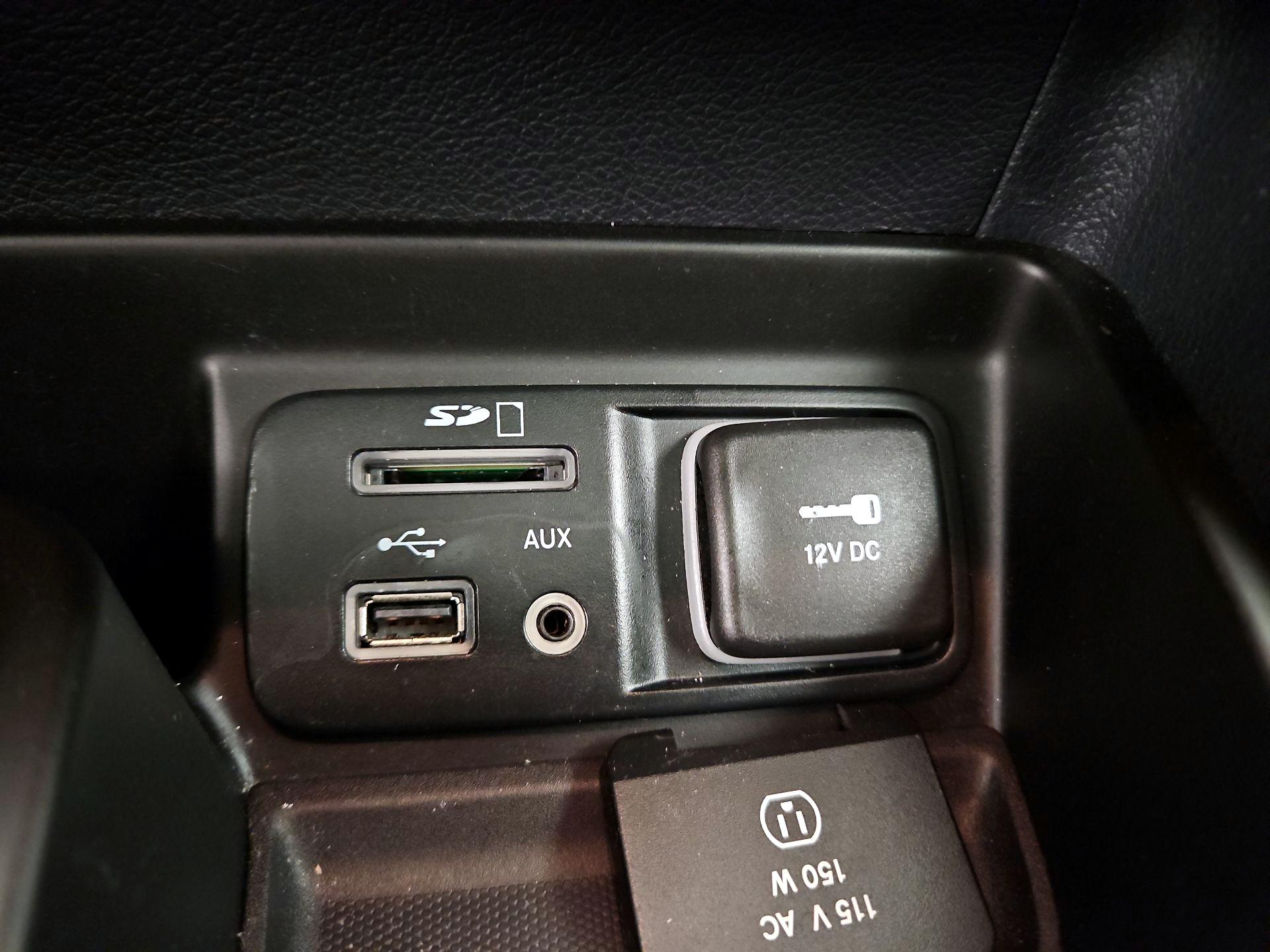 Thumbnail: 2014 Jeep Cherokee - 19