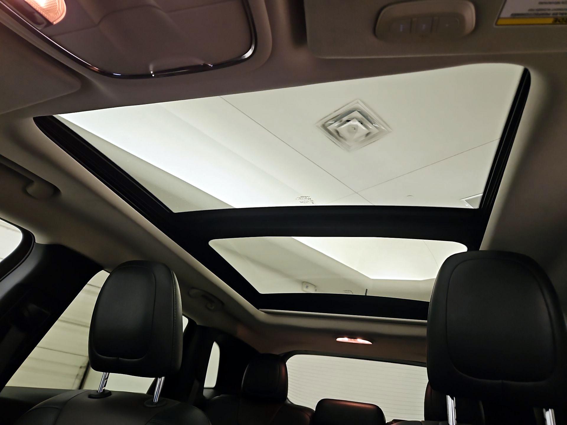 Thumbnail: 2014 Jeep Cherokee - 20