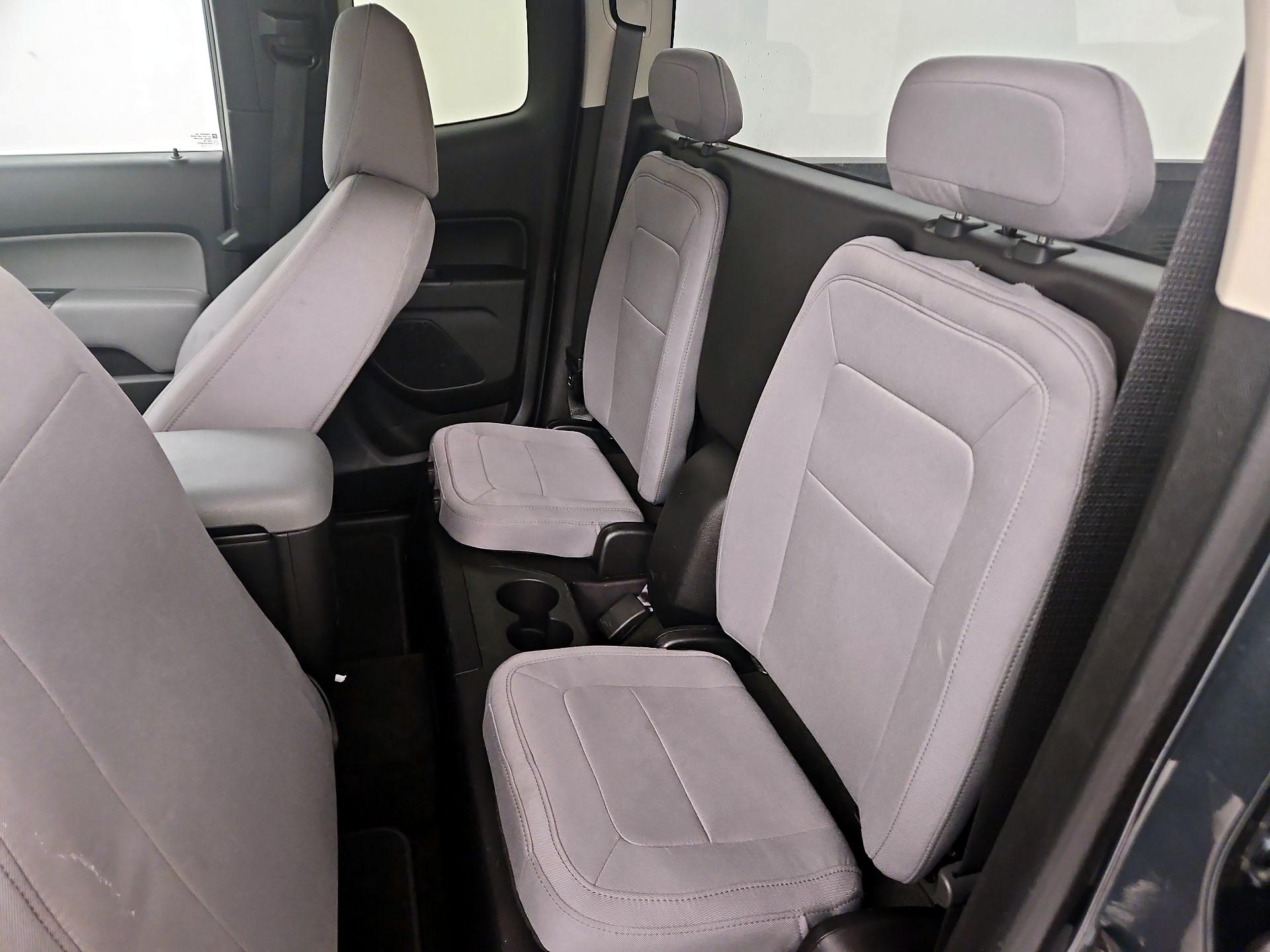 Thumbnail: 2015 Chevrolet Colorado - 19