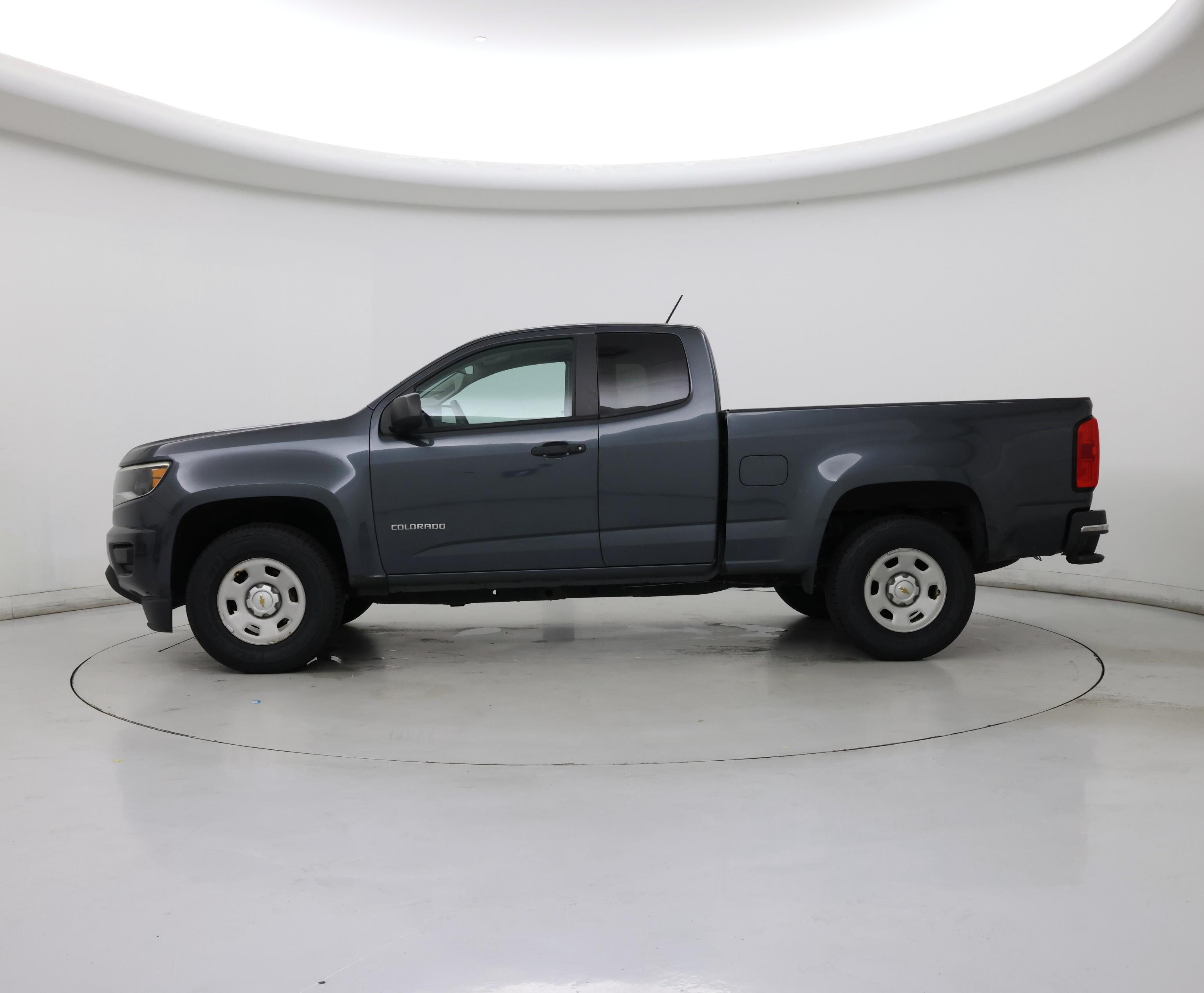 Thumbnail: 2015 Chevrolet Colorado - 3