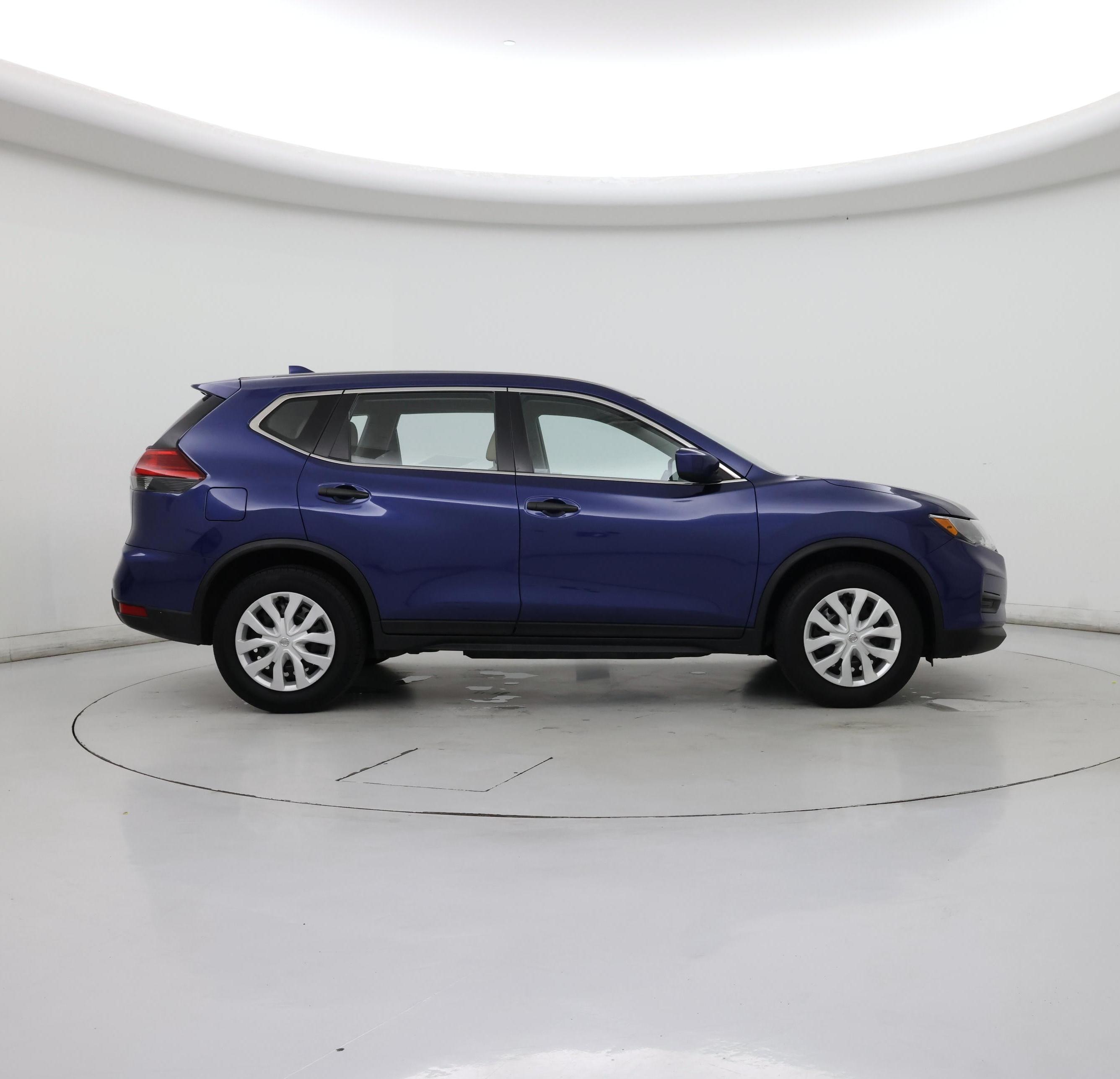 Thumbnail: 2017 Nissan Rogue - 7