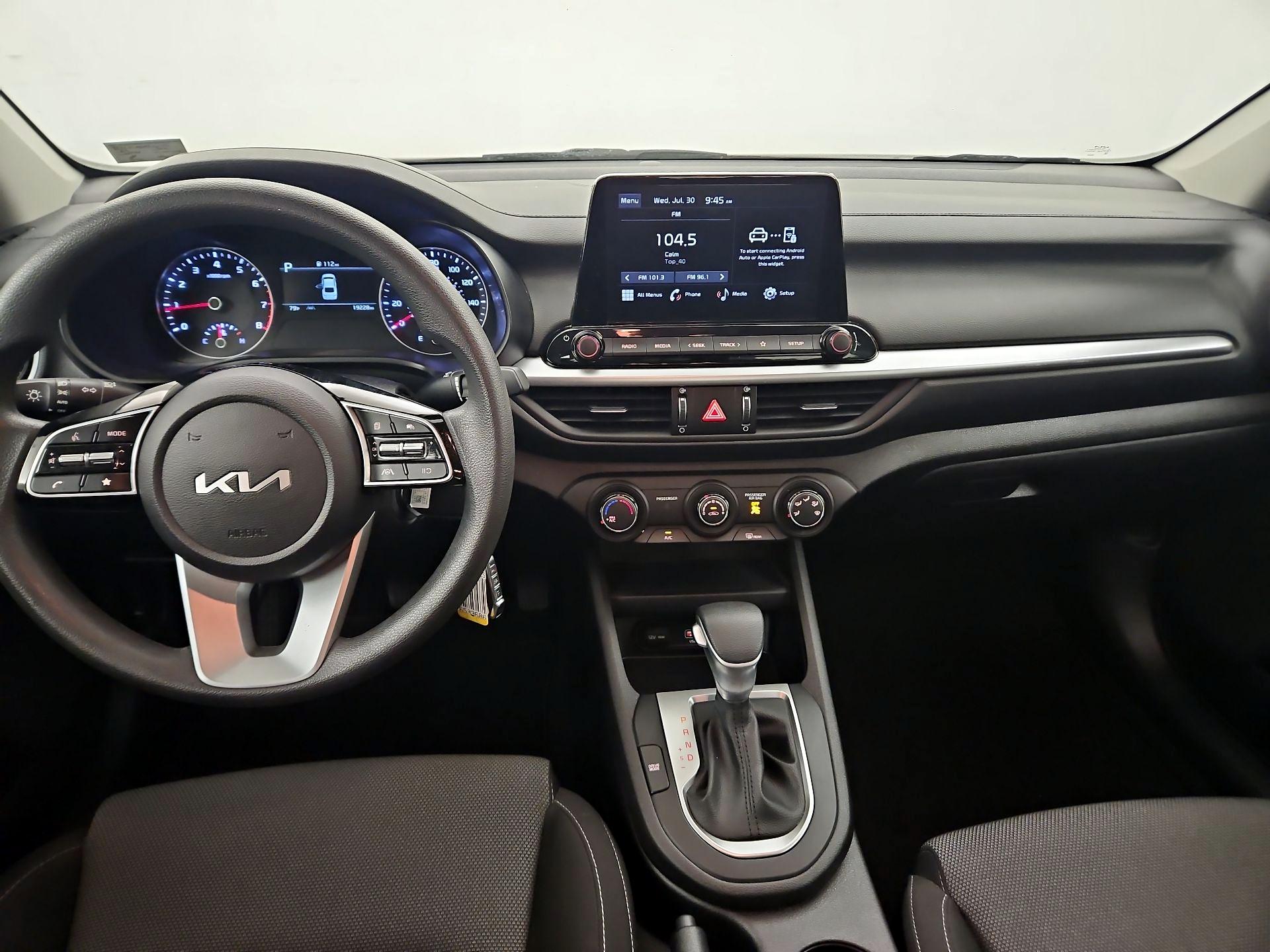 Thumbnail: 2023 Kia Forte - 9