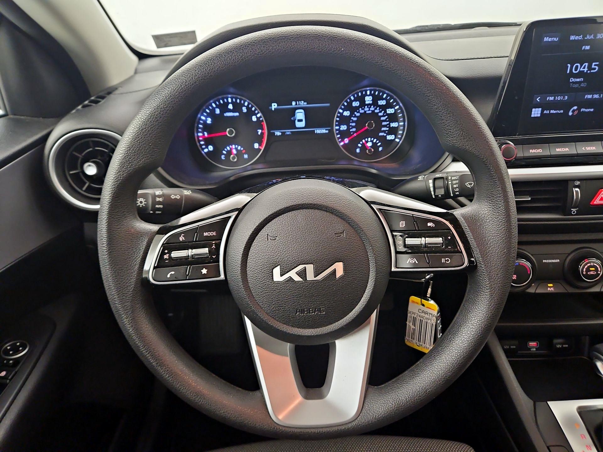 Thumbnail: 2023 Kia Forte - 10