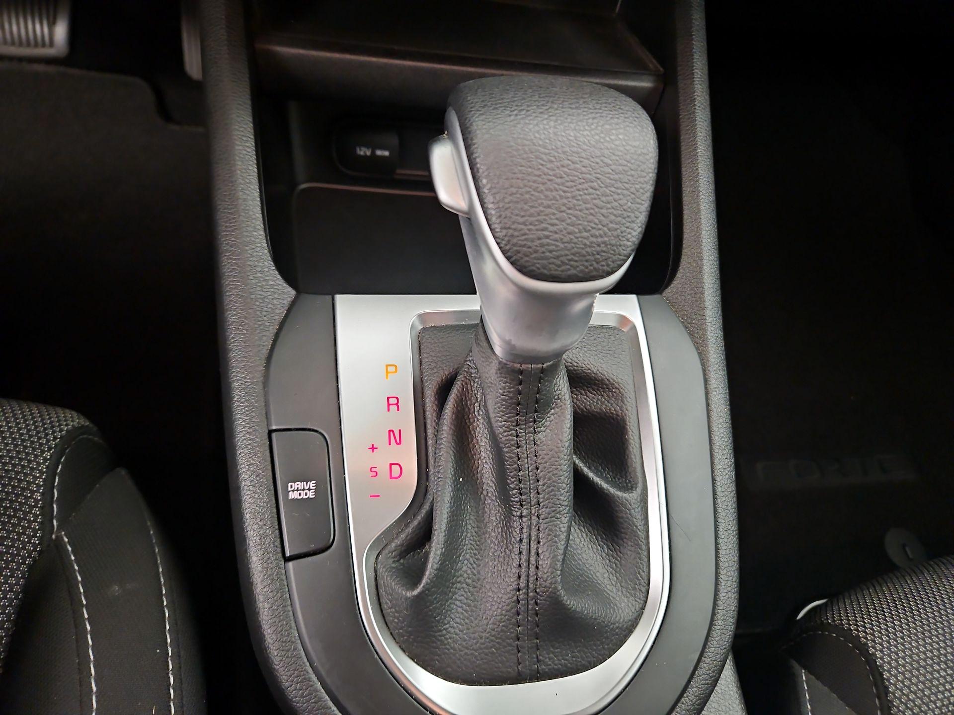 Thumbnail: 2023 Kia Forte - 17