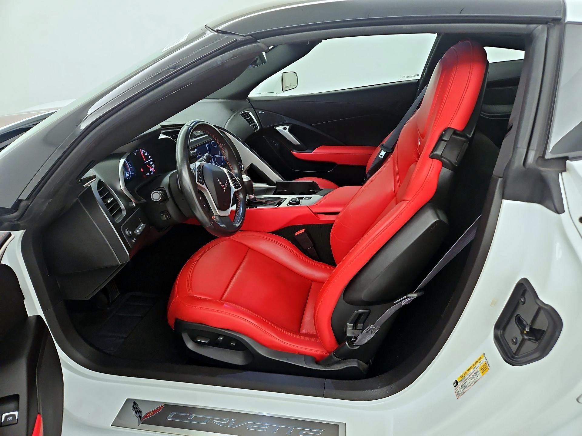 Thumbnail: 2014 Chevrolet Corvette - 11