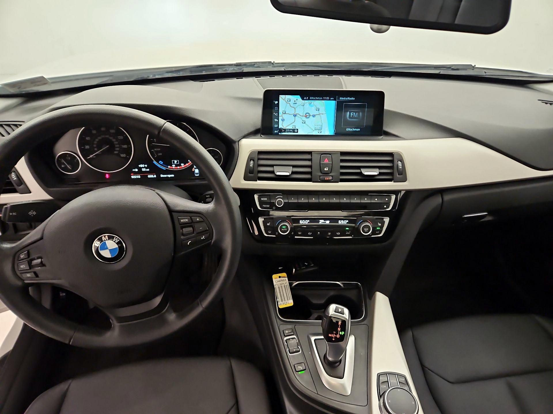 Thumbnail: 2017 BMW 3 Series - 9