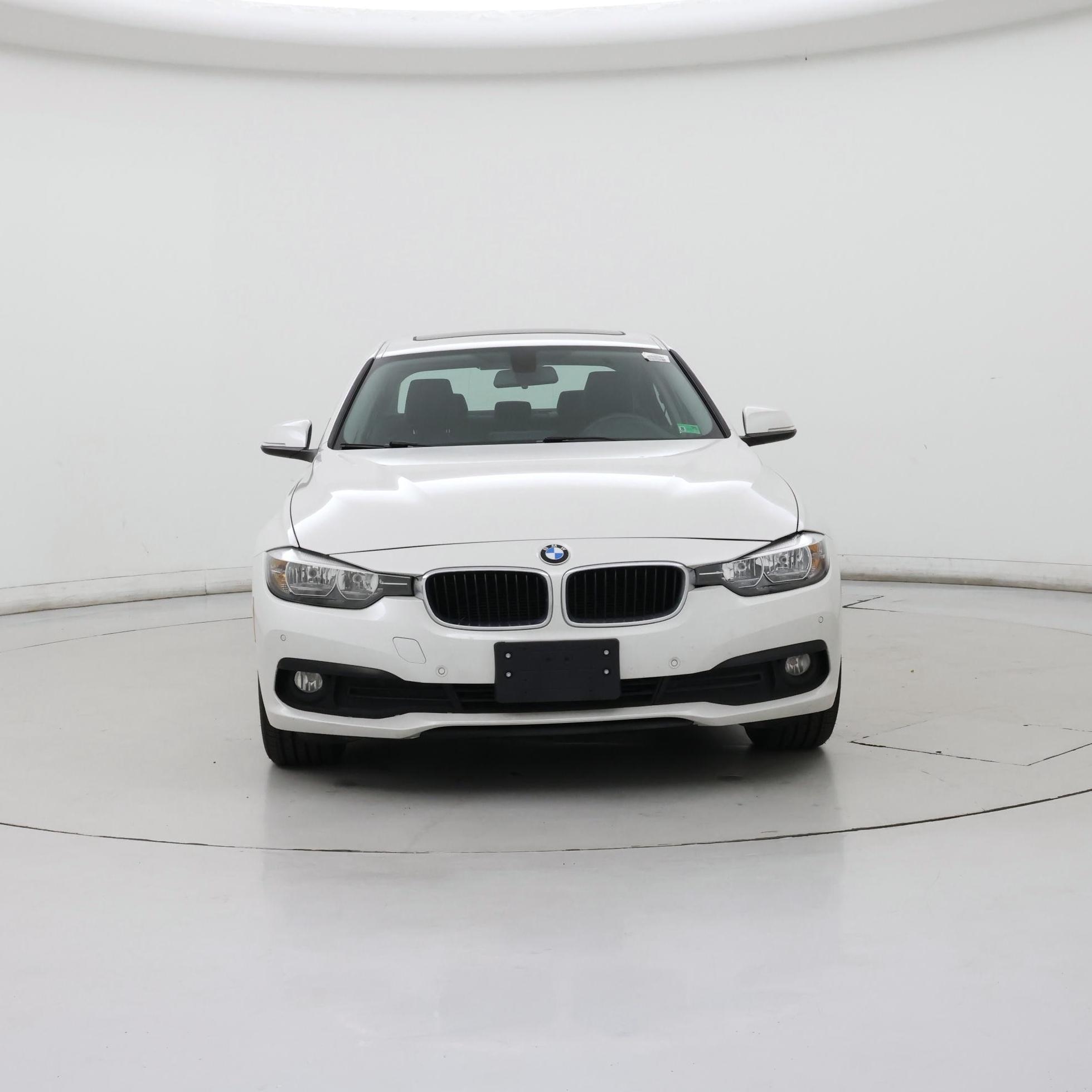 Thumbnail: 2017 BMW 3 Series - 5