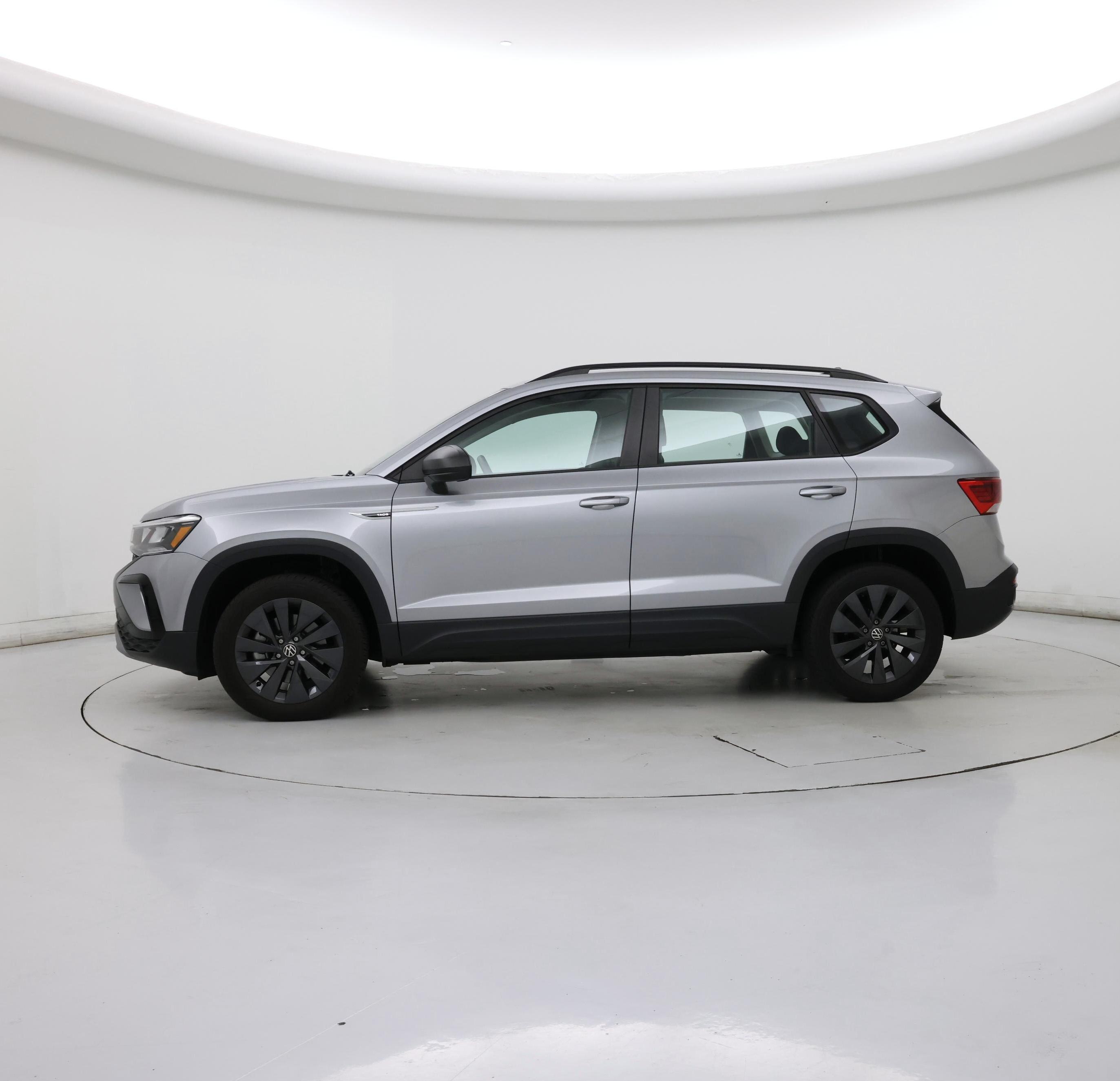 Thumbnail: 2023 Volkswagen Taos - 3