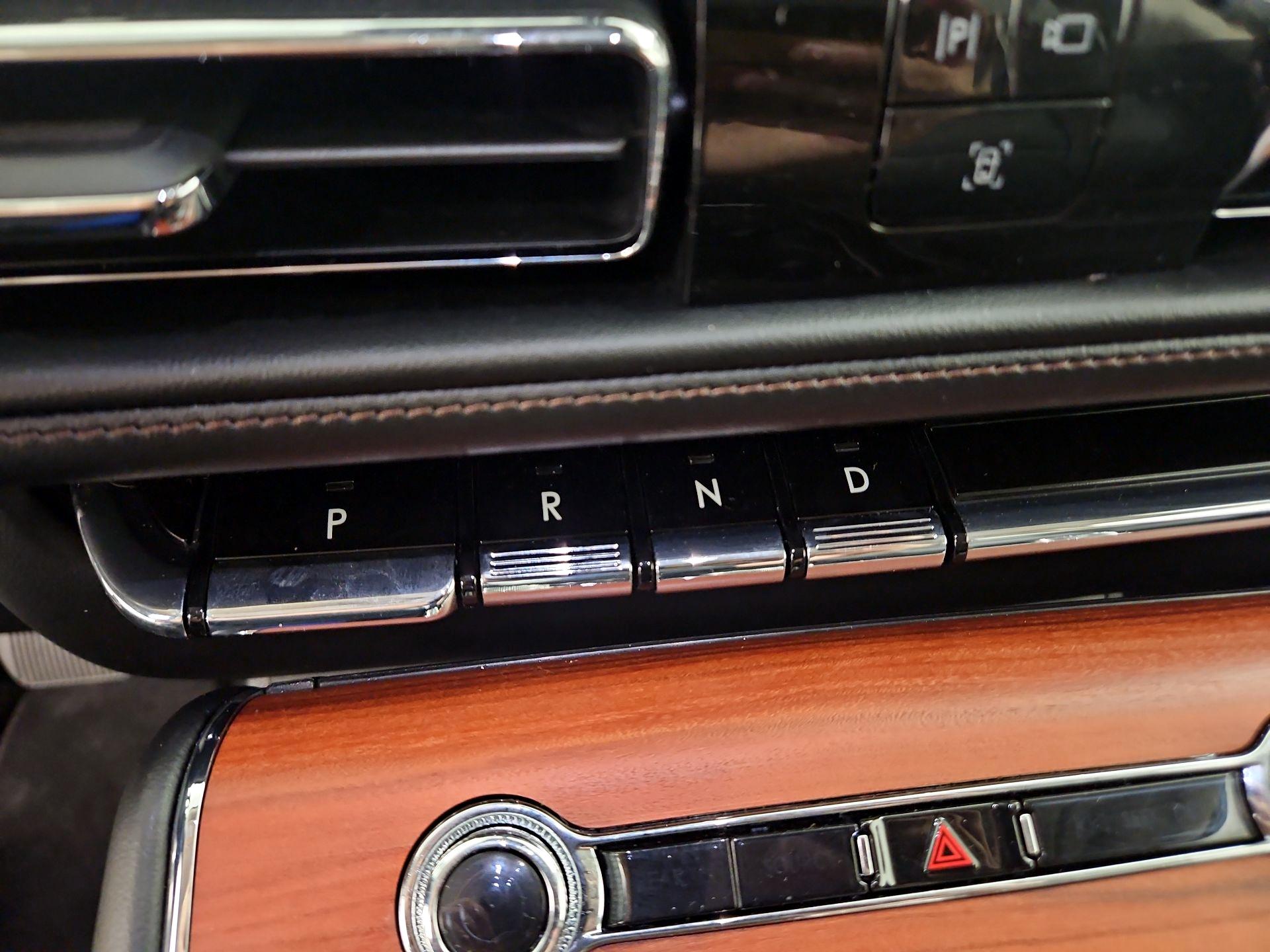 Thumbnail: 2024 Lincoln Aviator - 18