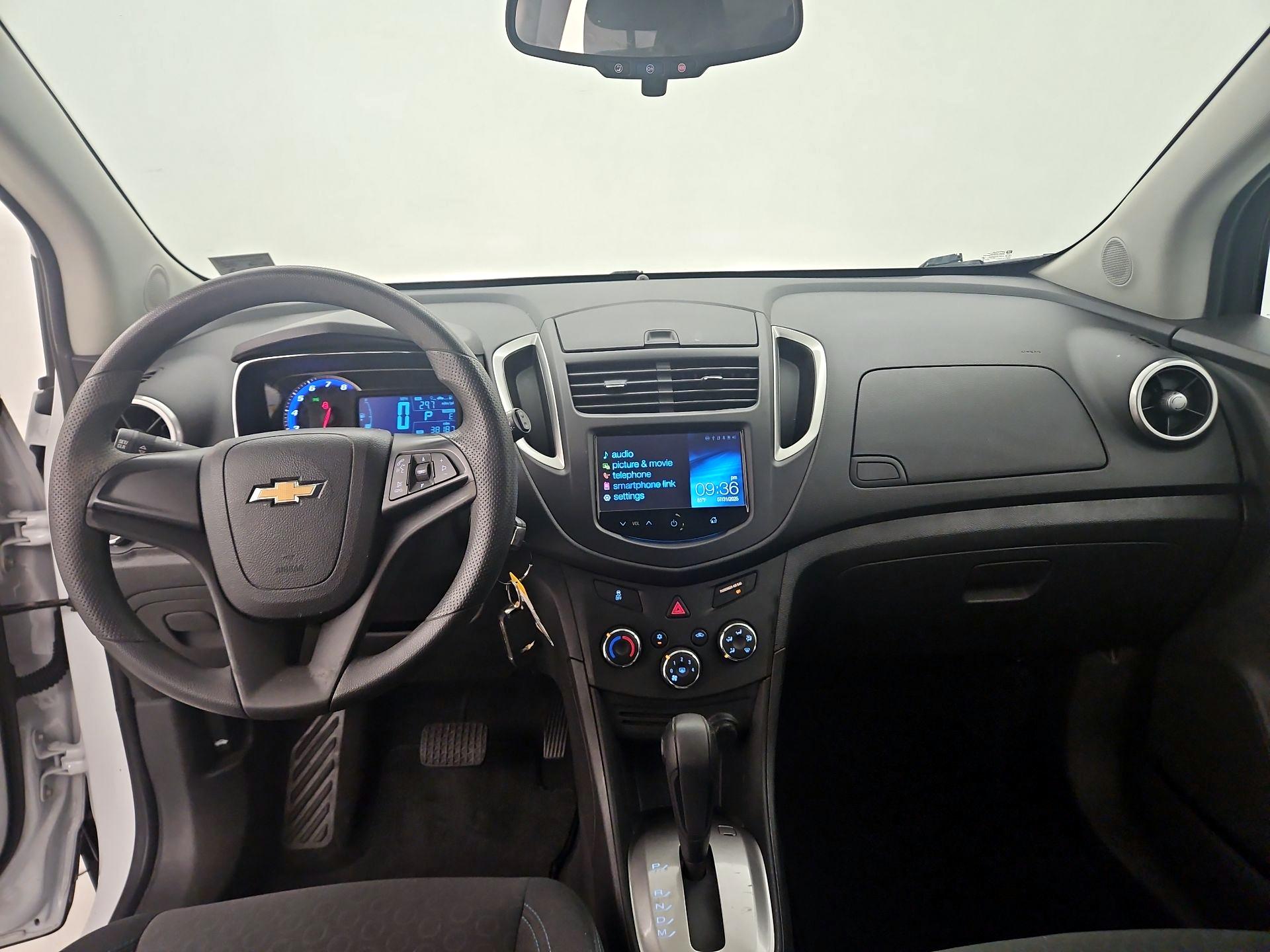 Thumbnail: 2016 Chevrolet Trax - 9