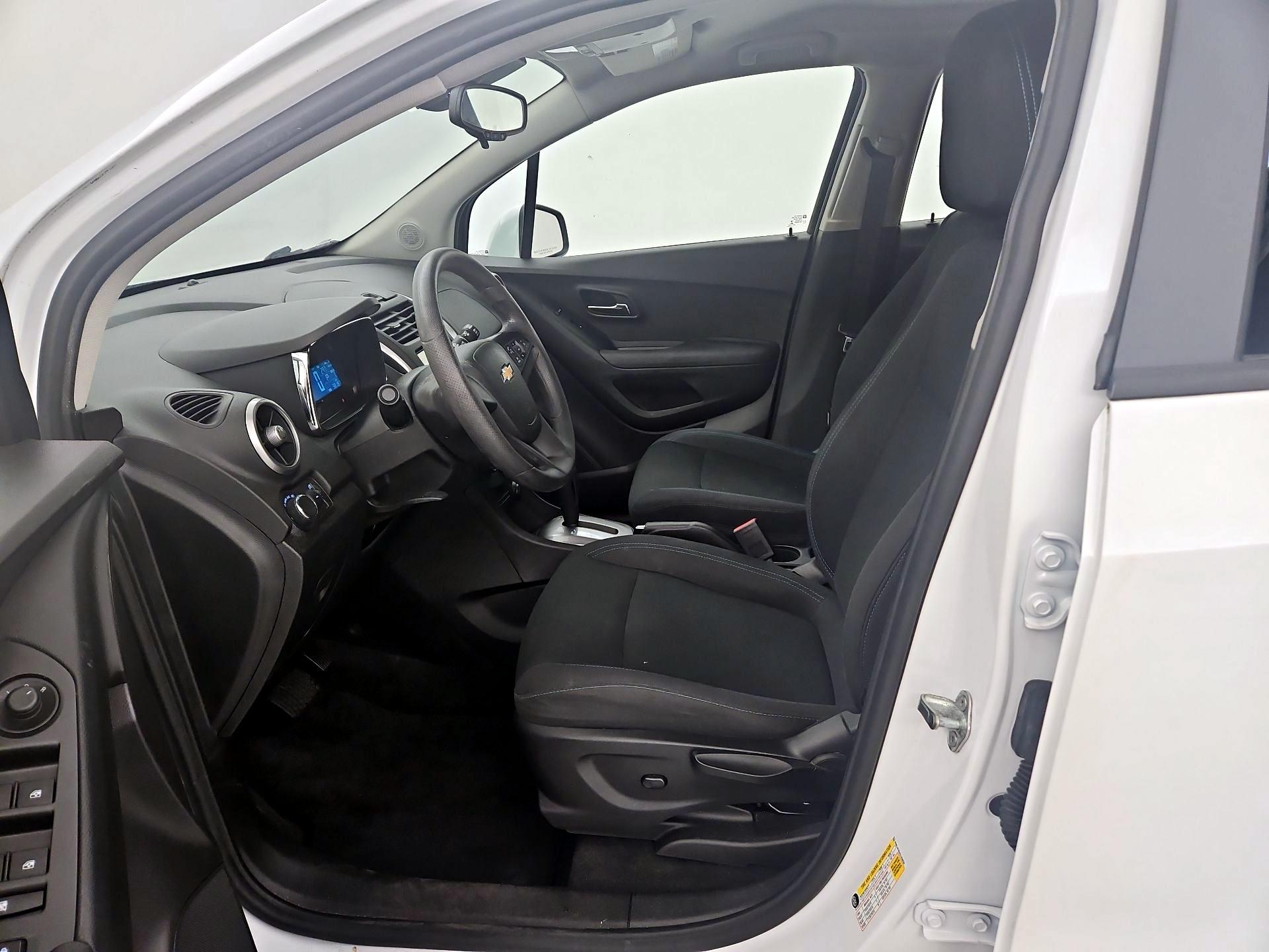 Thumbnail: 2016 Chevrolet Trax - 11