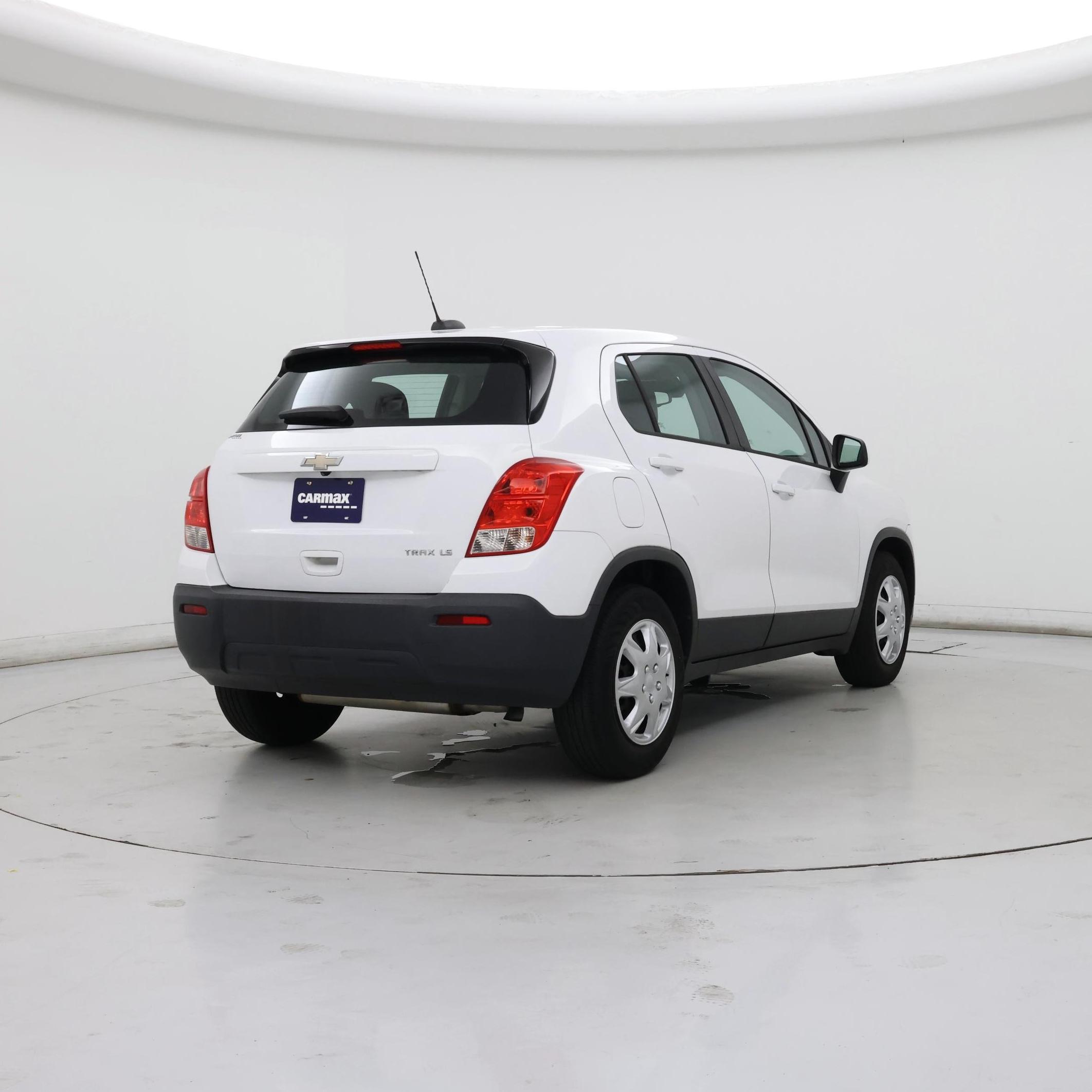 Thumbnail: 2016 Chevrolet Trax - 8