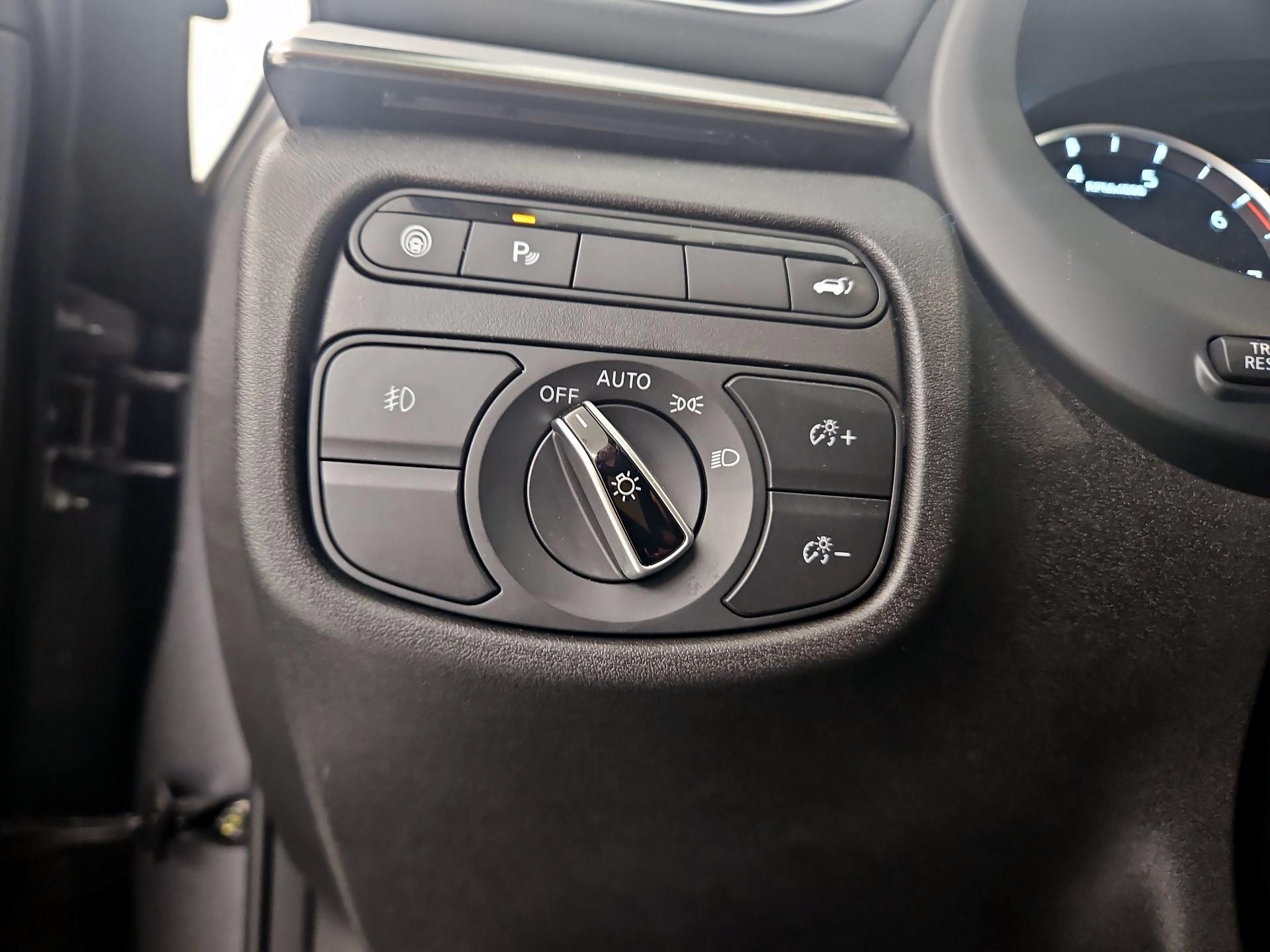 Thumbnail: 2019 INFINITI QX50 - 13