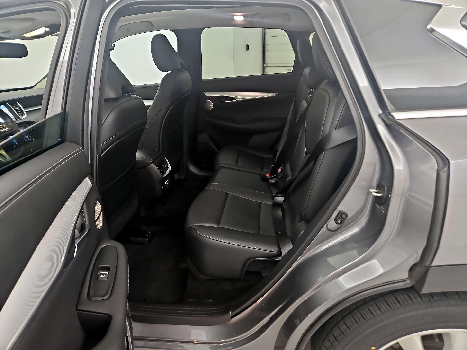 Thumbnail: 2019 INFINITI QX50 - 20