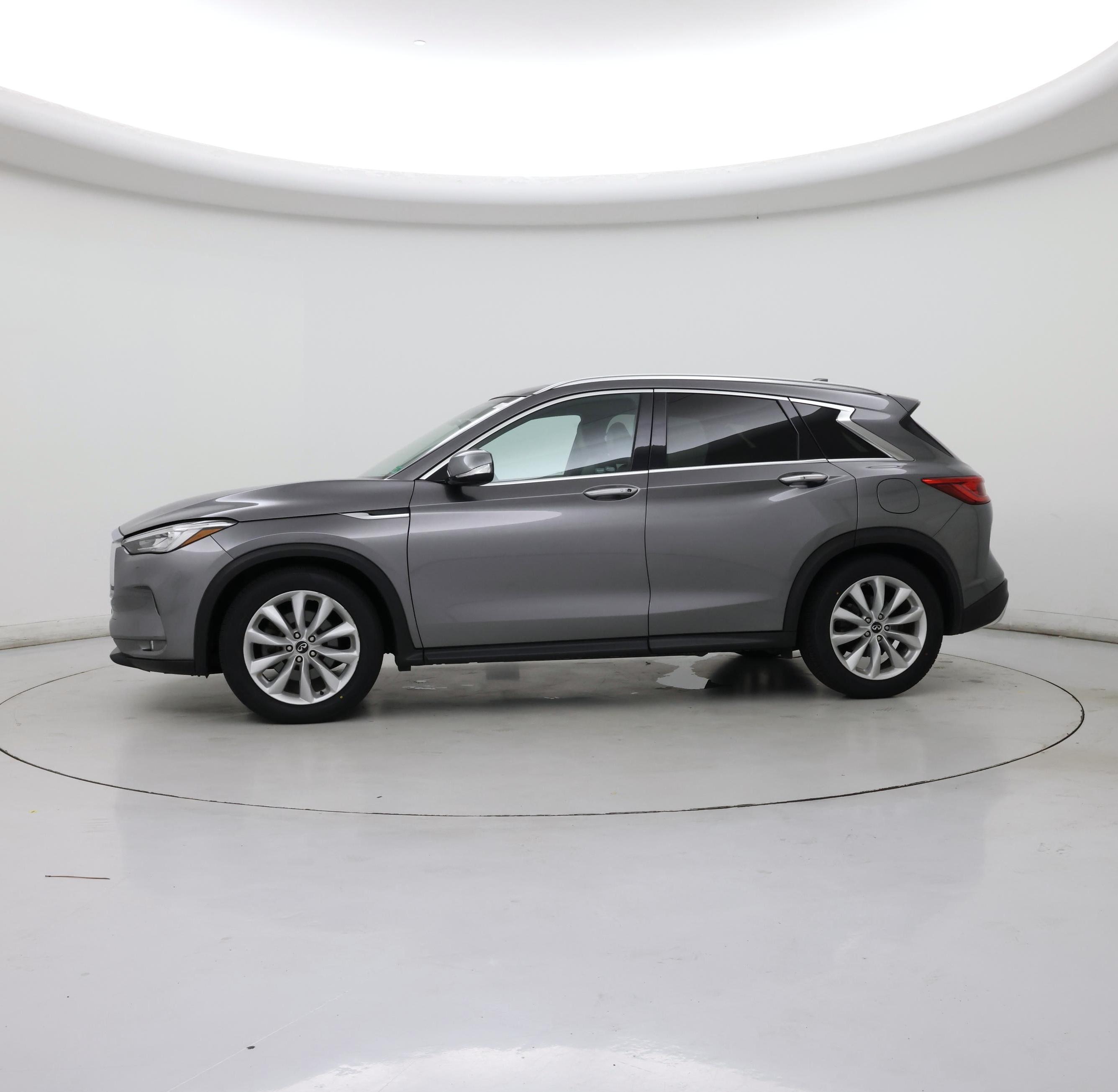 Thumbnail: 2019 INFINITI QX50 - 3