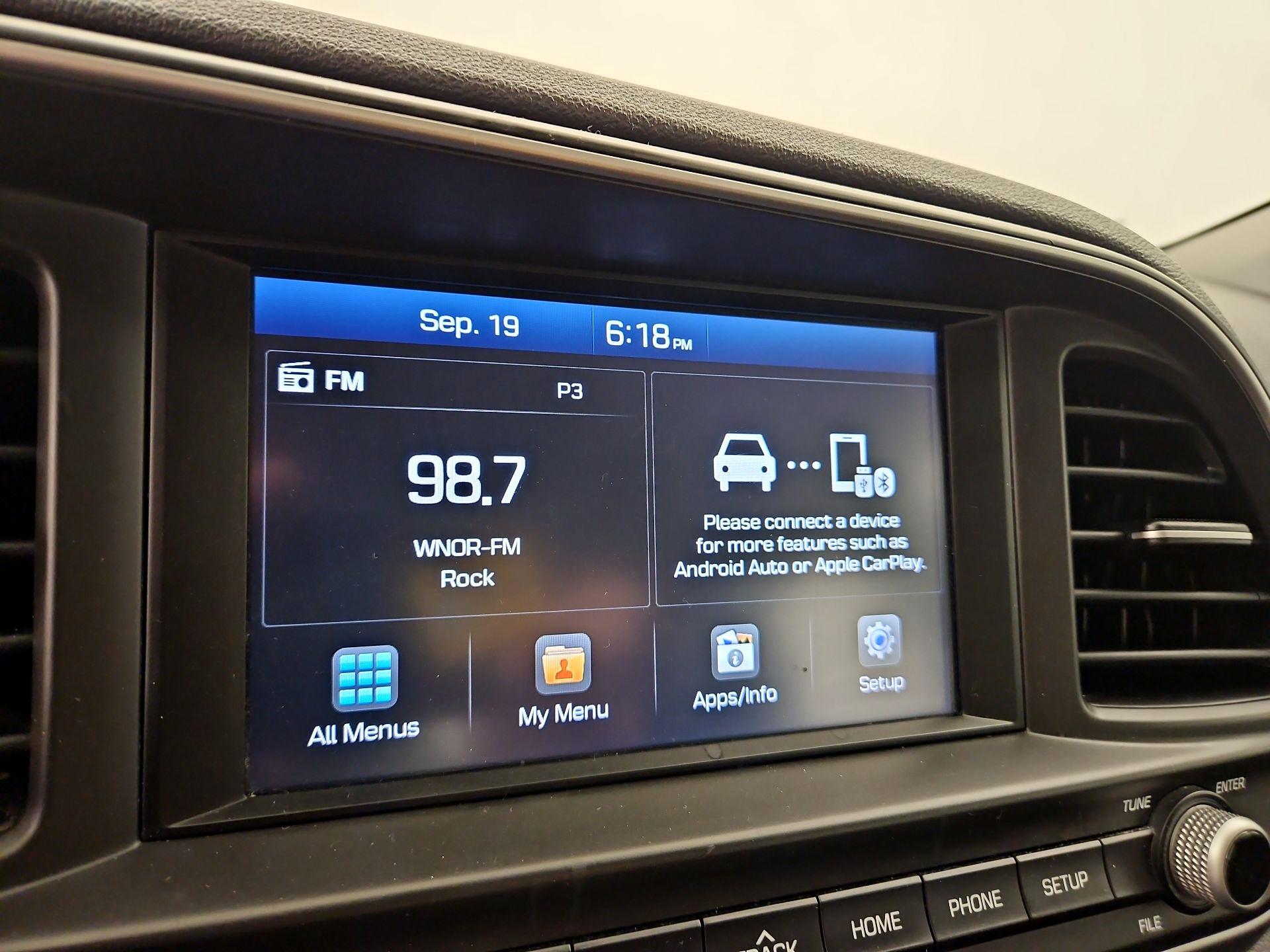 Thumbnail: 2019 Hyundai Elantra - 15