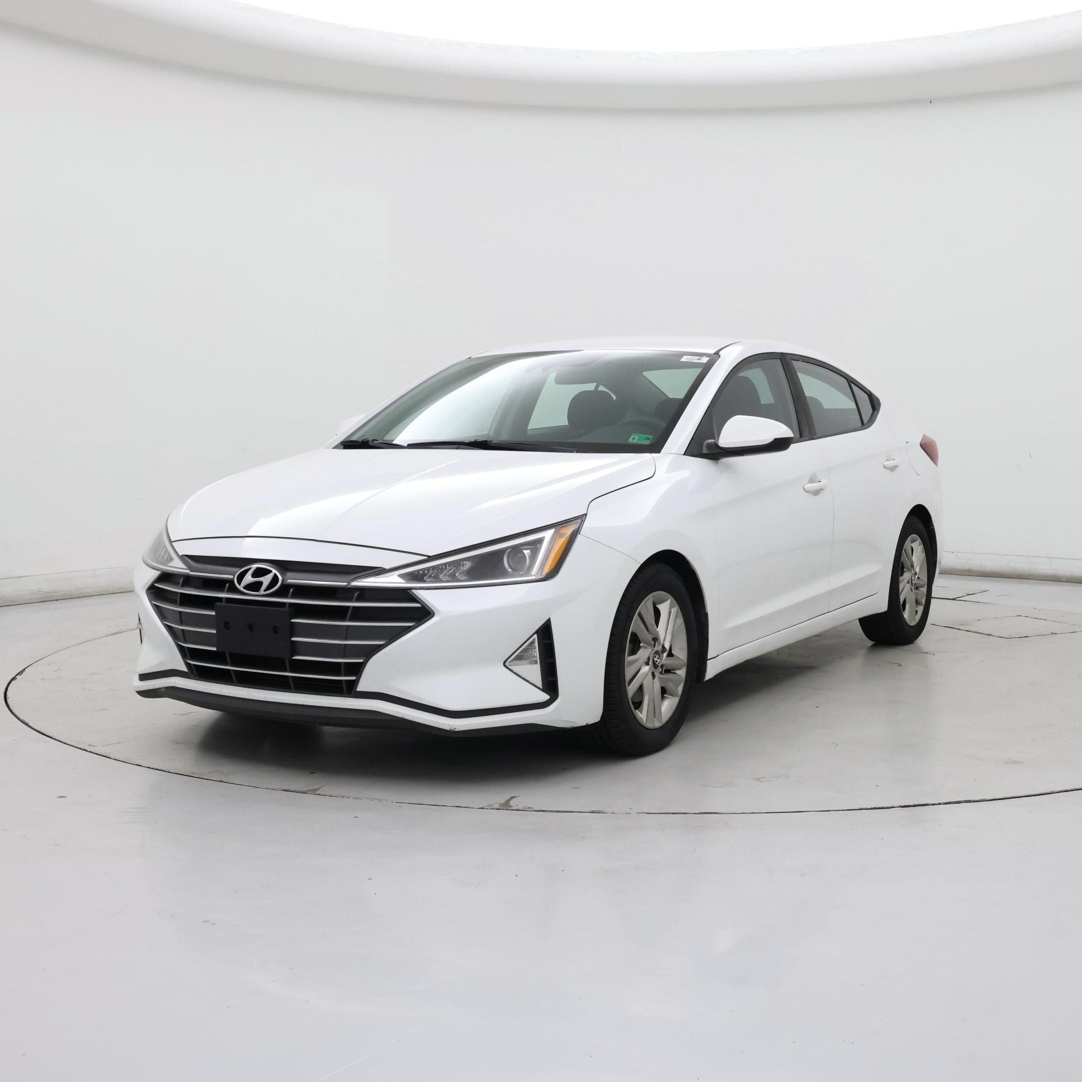 Thumbnail: 2019 Hyundai Elantra - 4