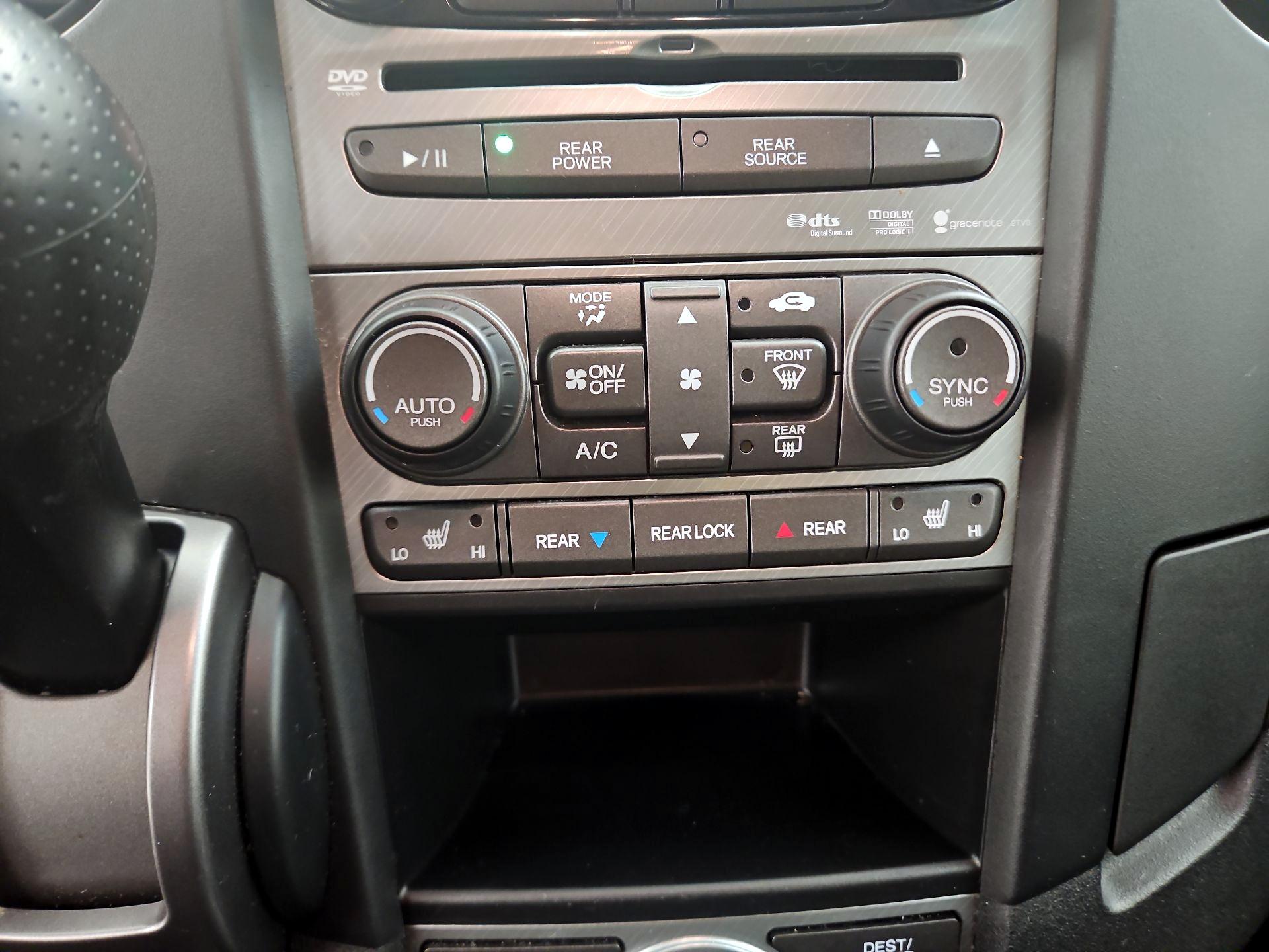 Thumbnail: 2015 Honda Pilot - 16