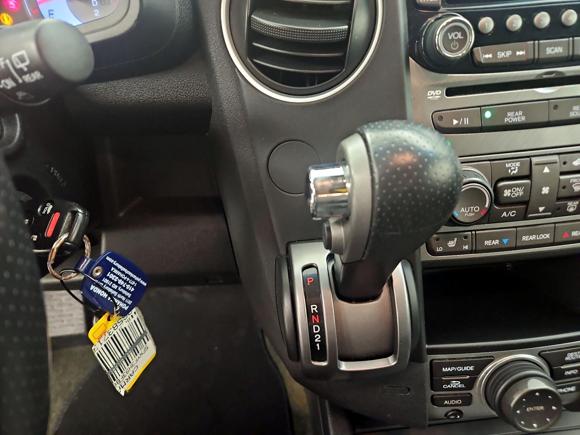 Thumbnail: 2015 Honda Pilot - 17