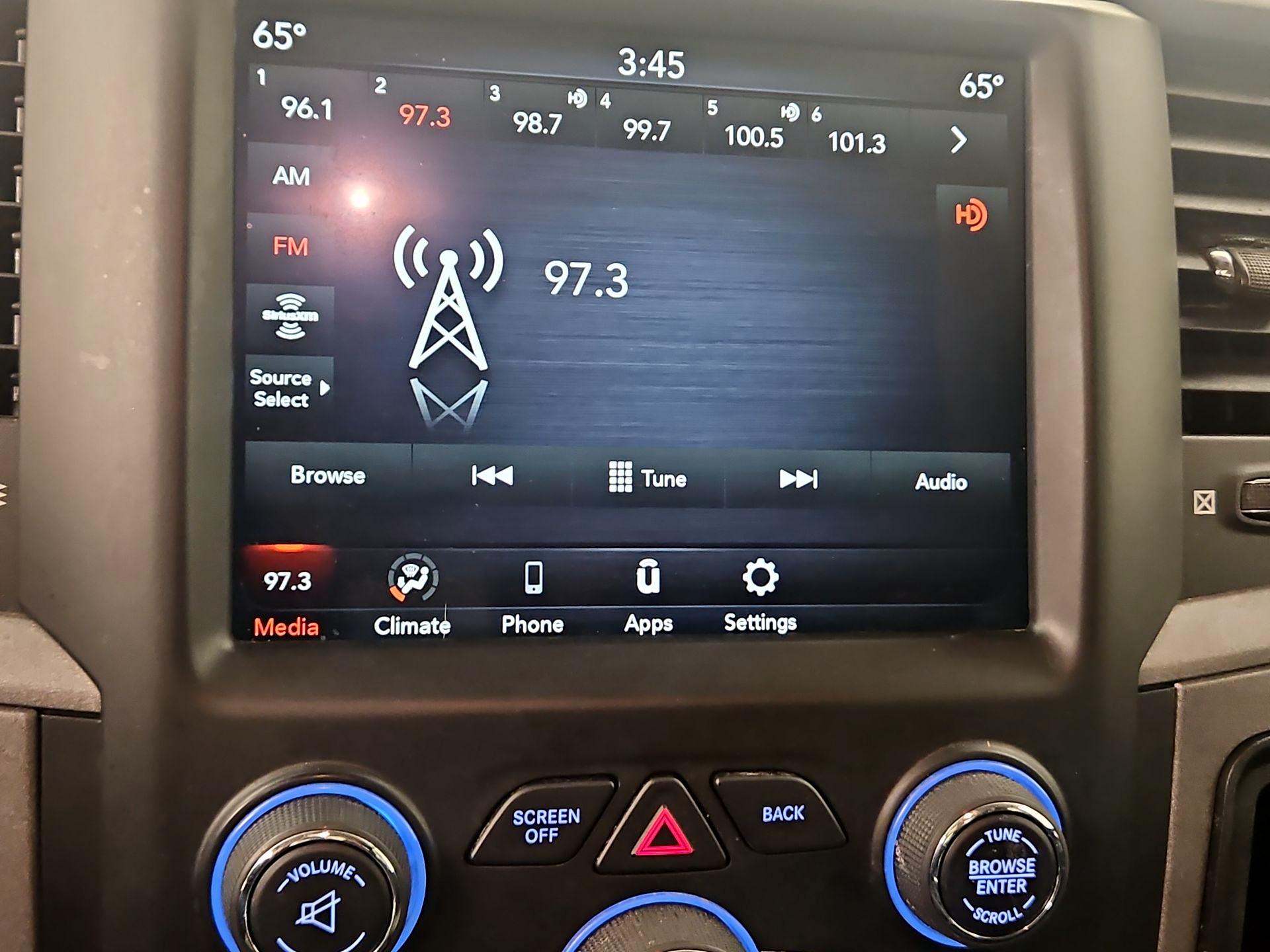 Thumbnail: 2019 RAM 1500 Classic - 15