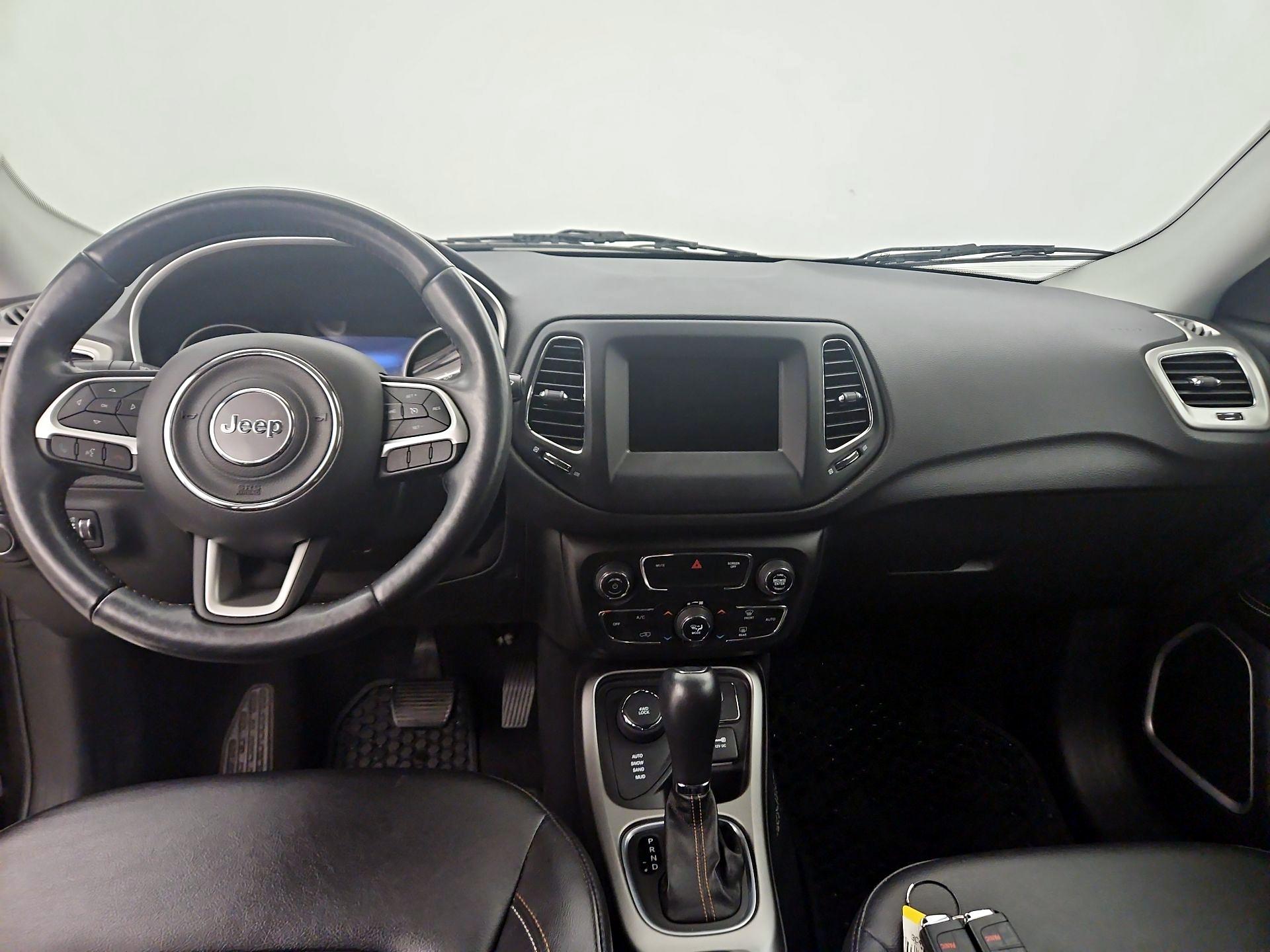 Thumbnail: 2021 Jeep Compass - 9