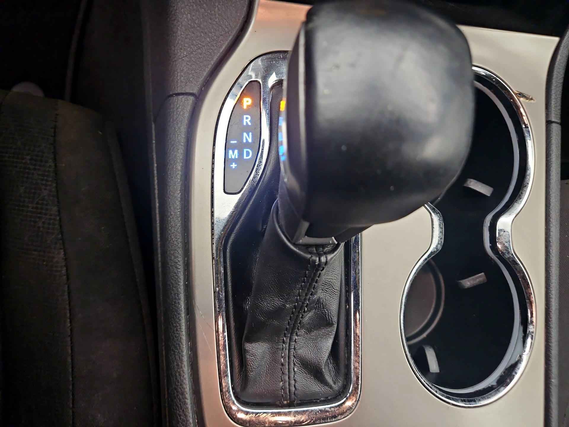 Thumbnail: 2021 Jeep Grand Cherokee - 17