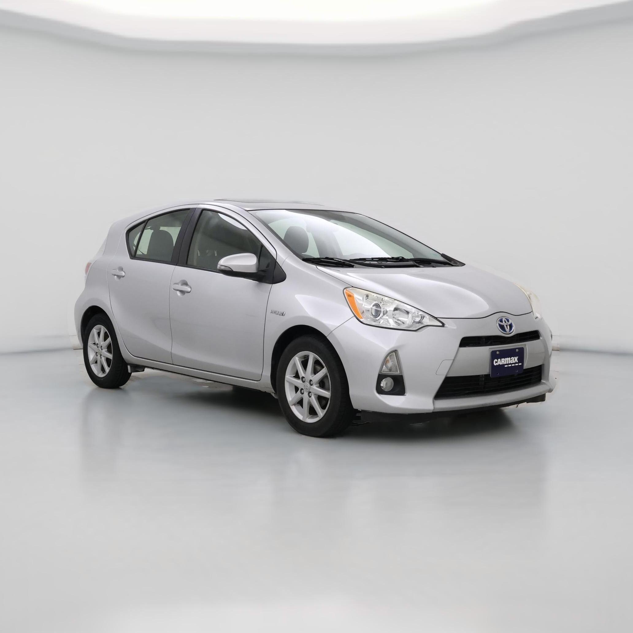 Thumbnail: 2014 Toyota Prius c - 1