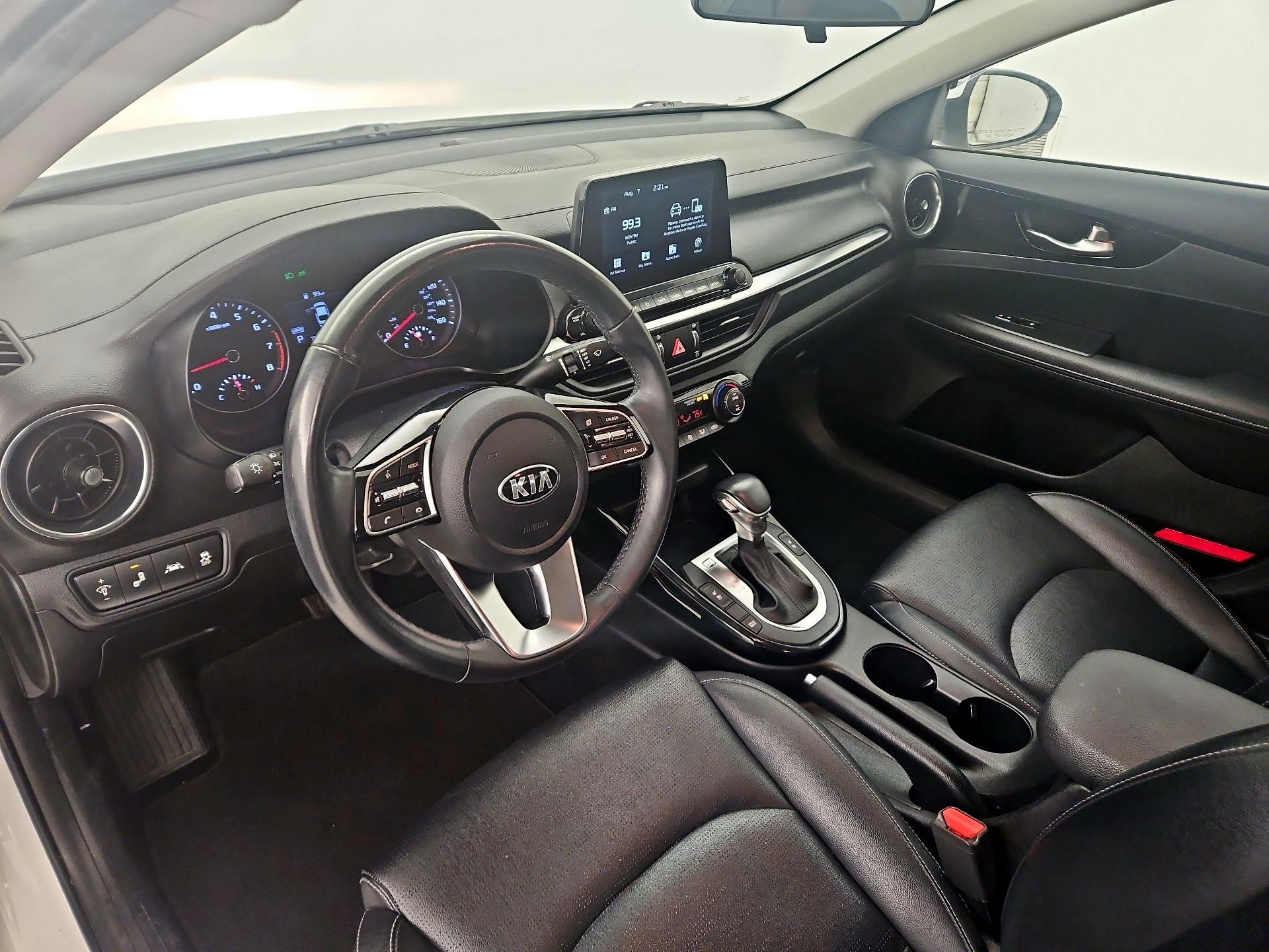 Thumbnail: 2019 Kia Forte - 9