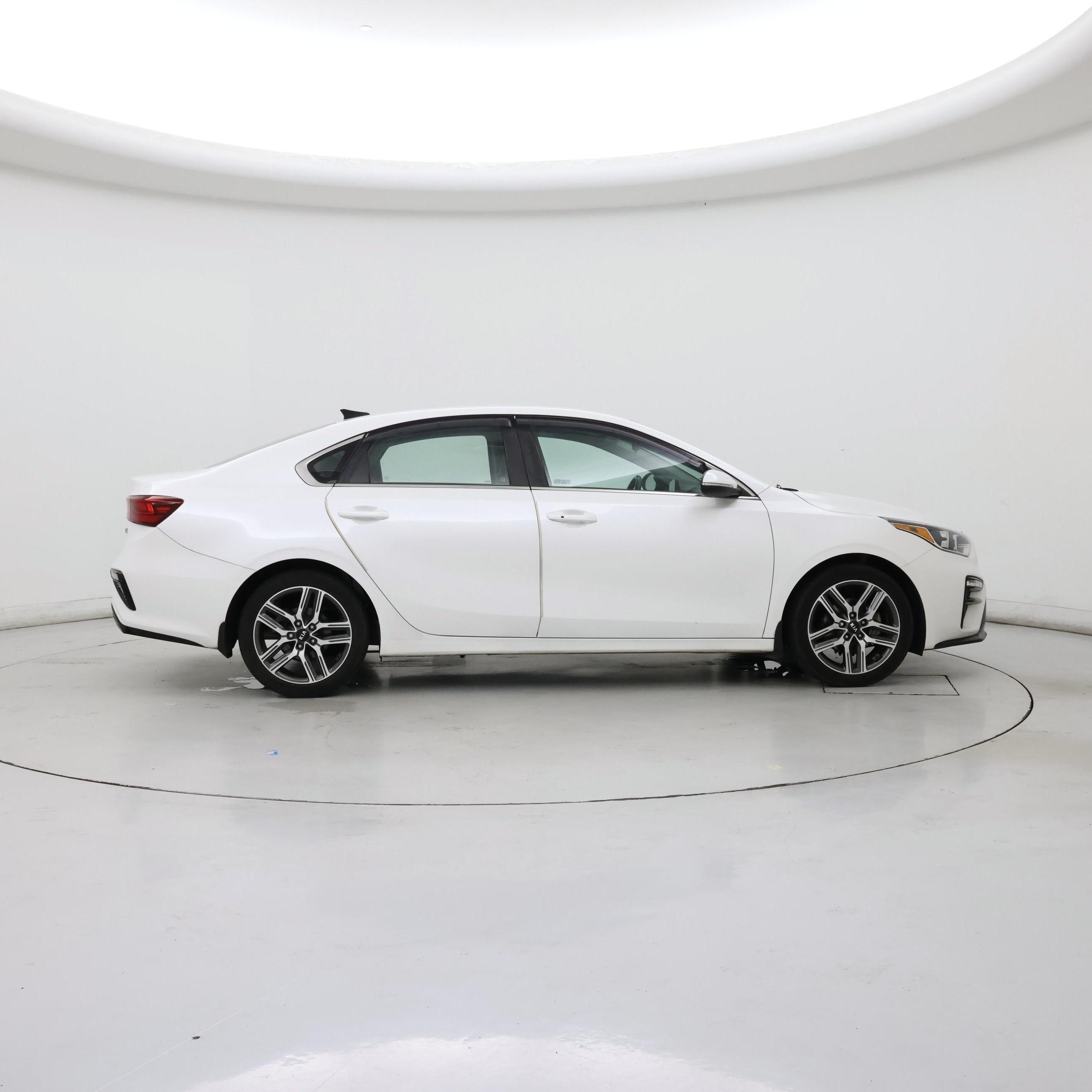 Thumbnail: 2019 Kia Forte - 7