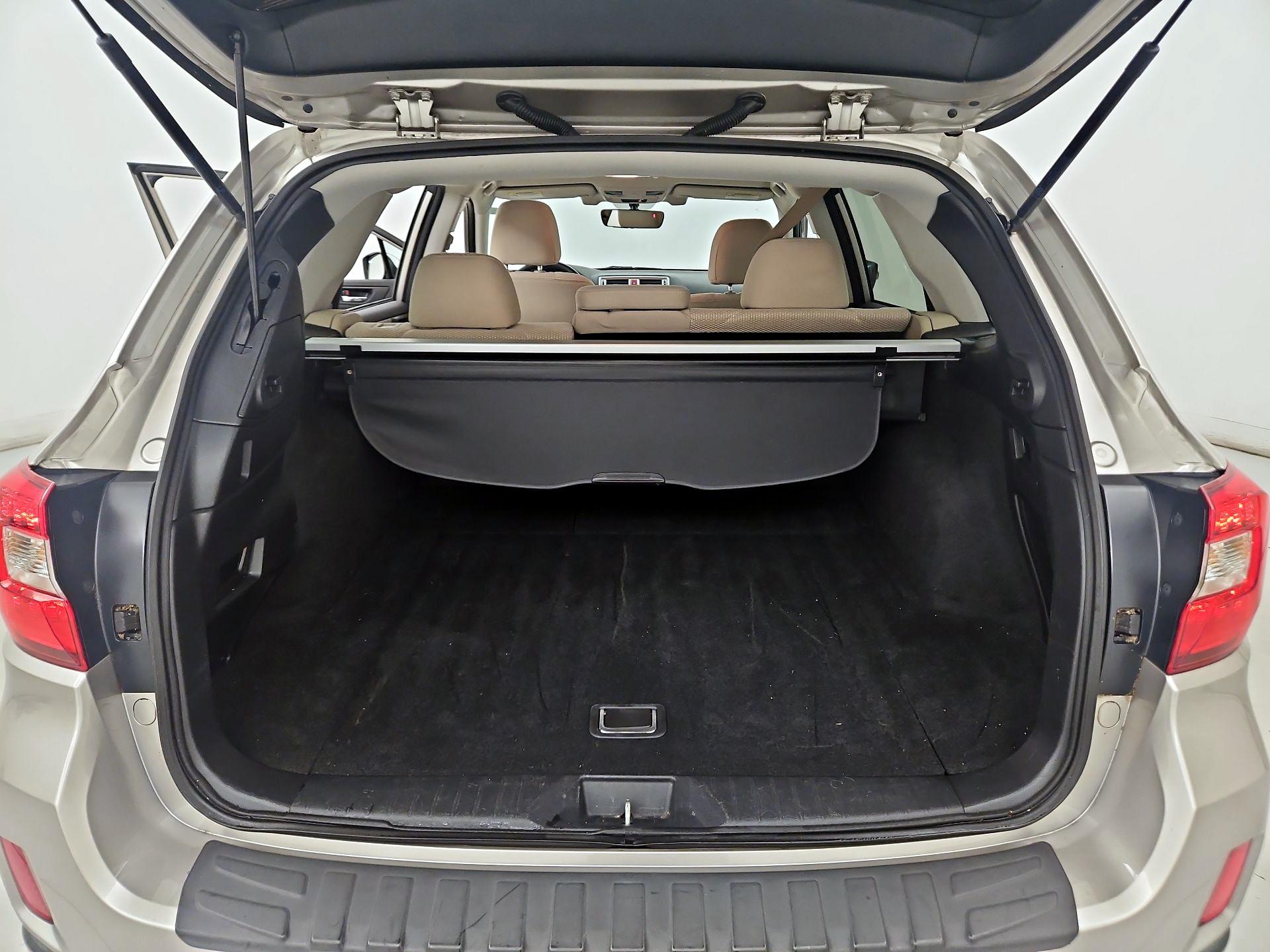 Thumbnail: 2017 Subaru Outback - 20