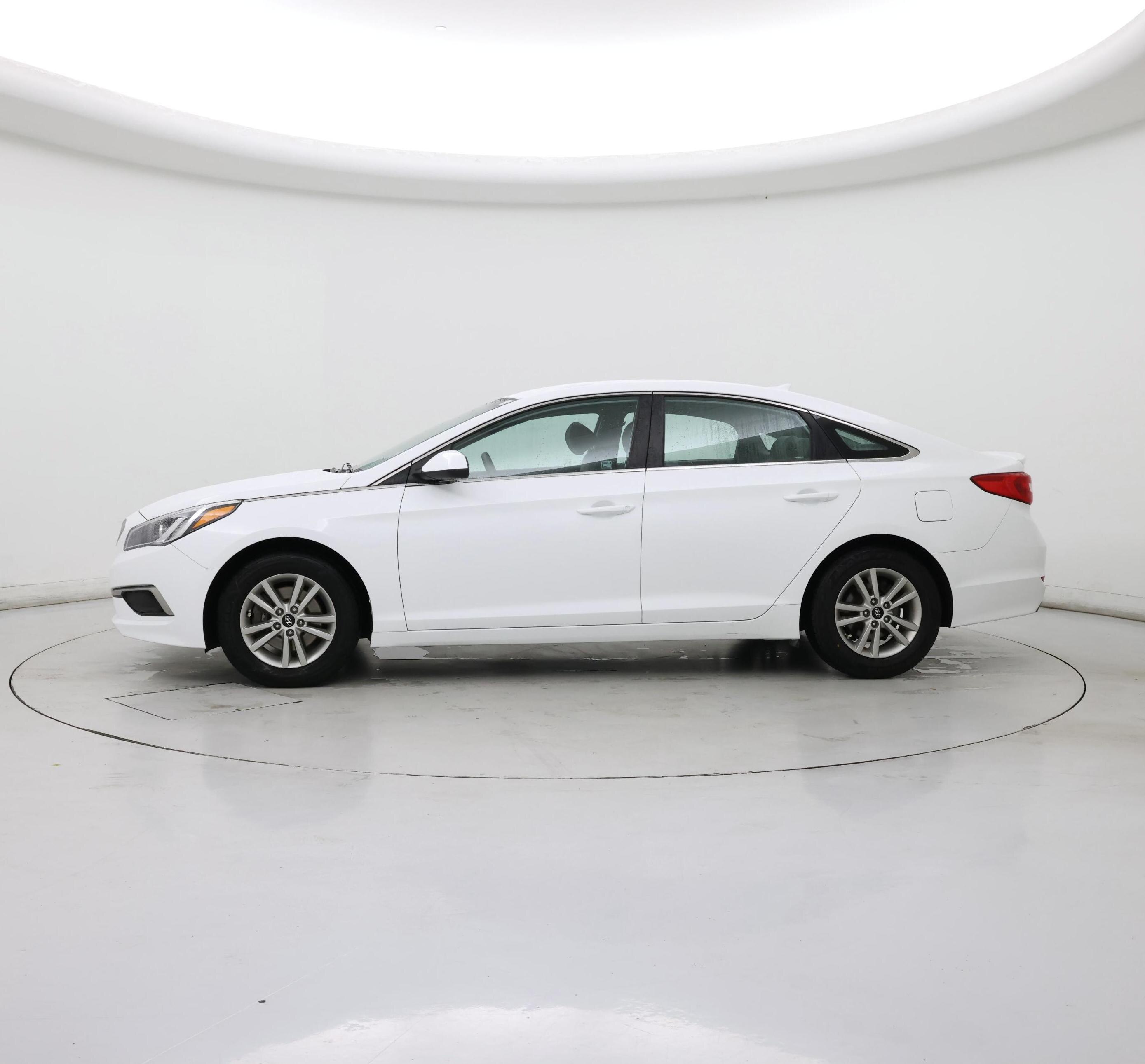 Thumbnail: 2017 Hyundai Sonata - 3