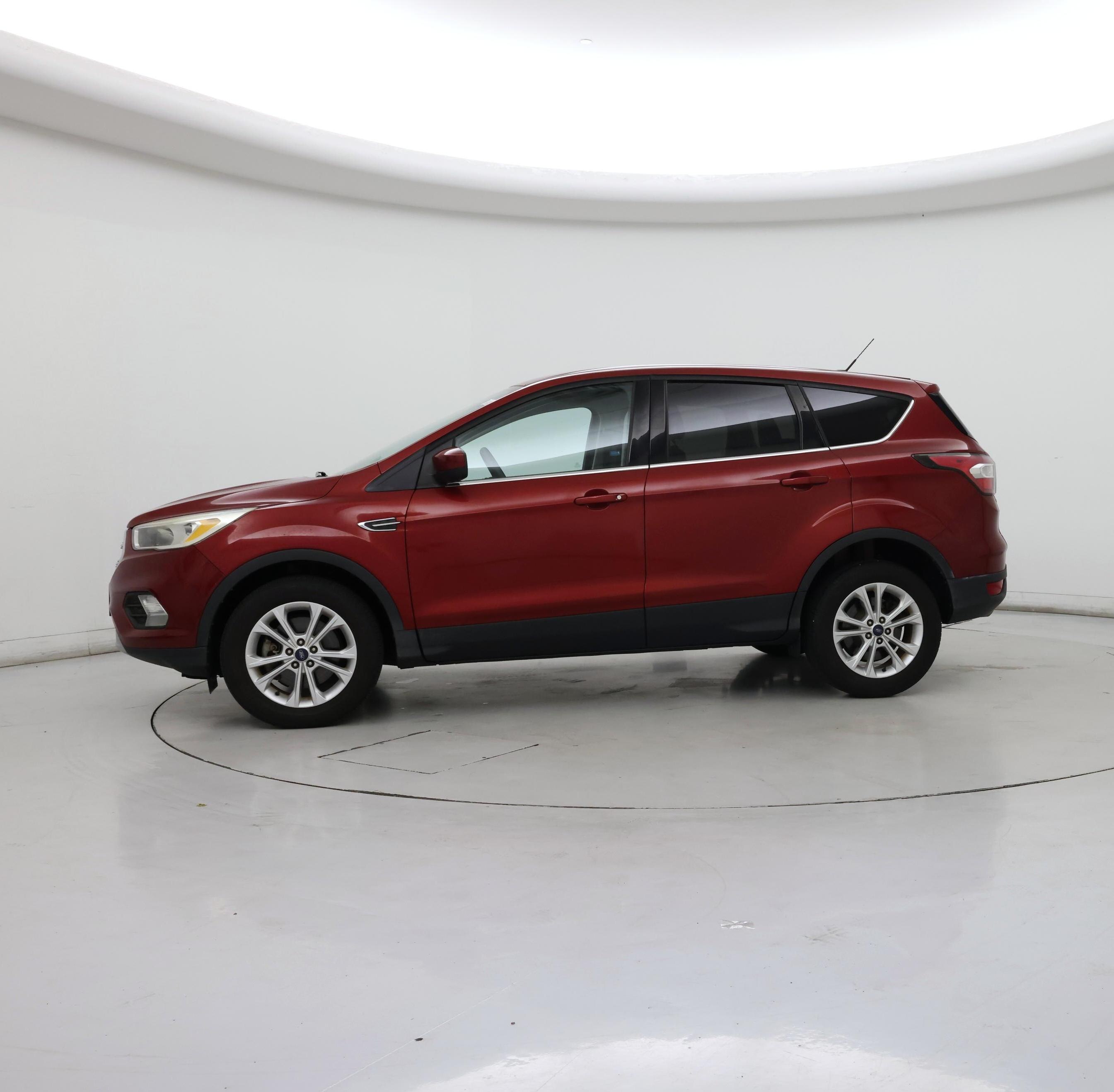Thumbnail: 2017 Ford Escape - 3