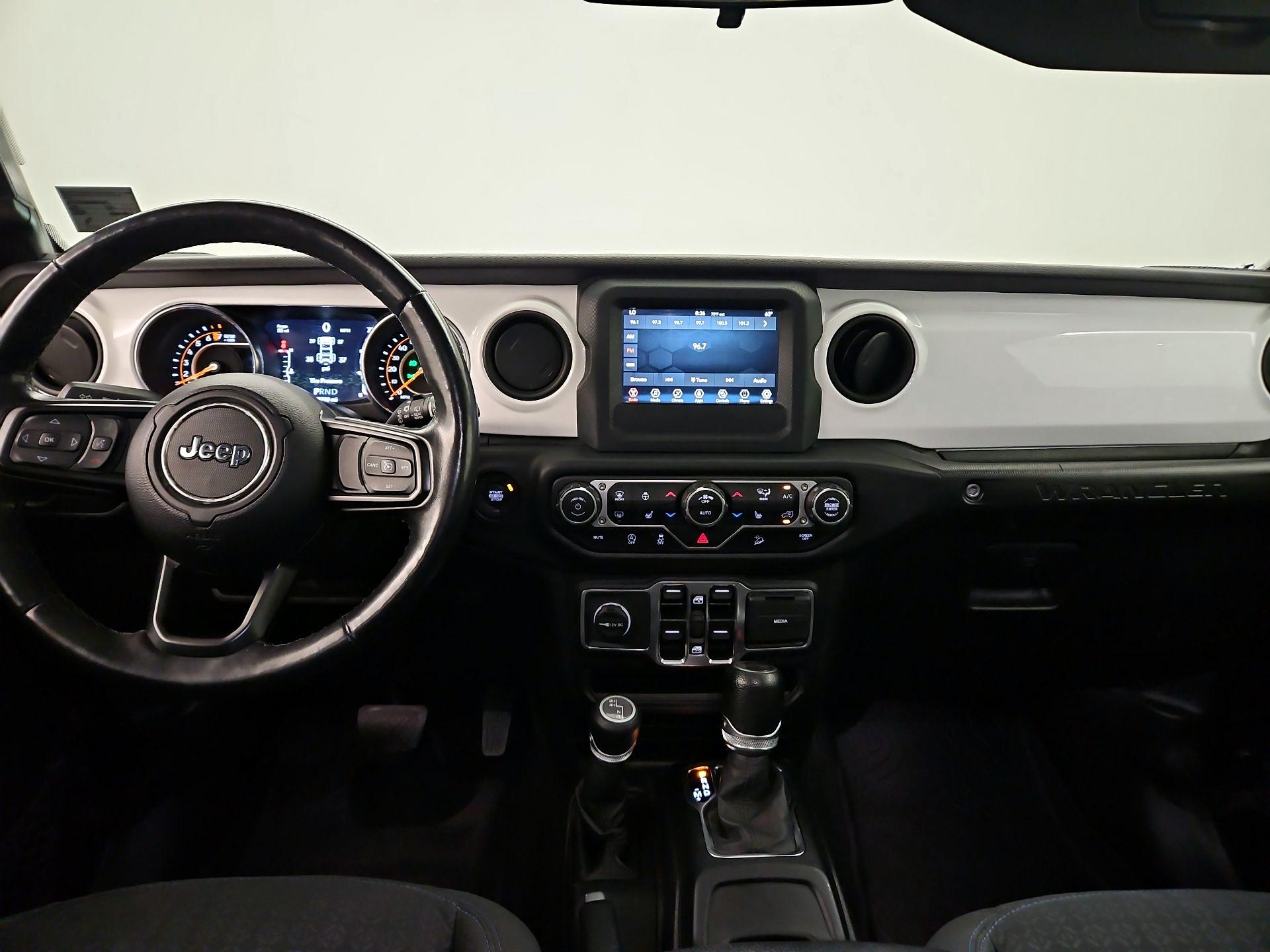 Thumbnail: 2021 Jeep Wrangler - 9