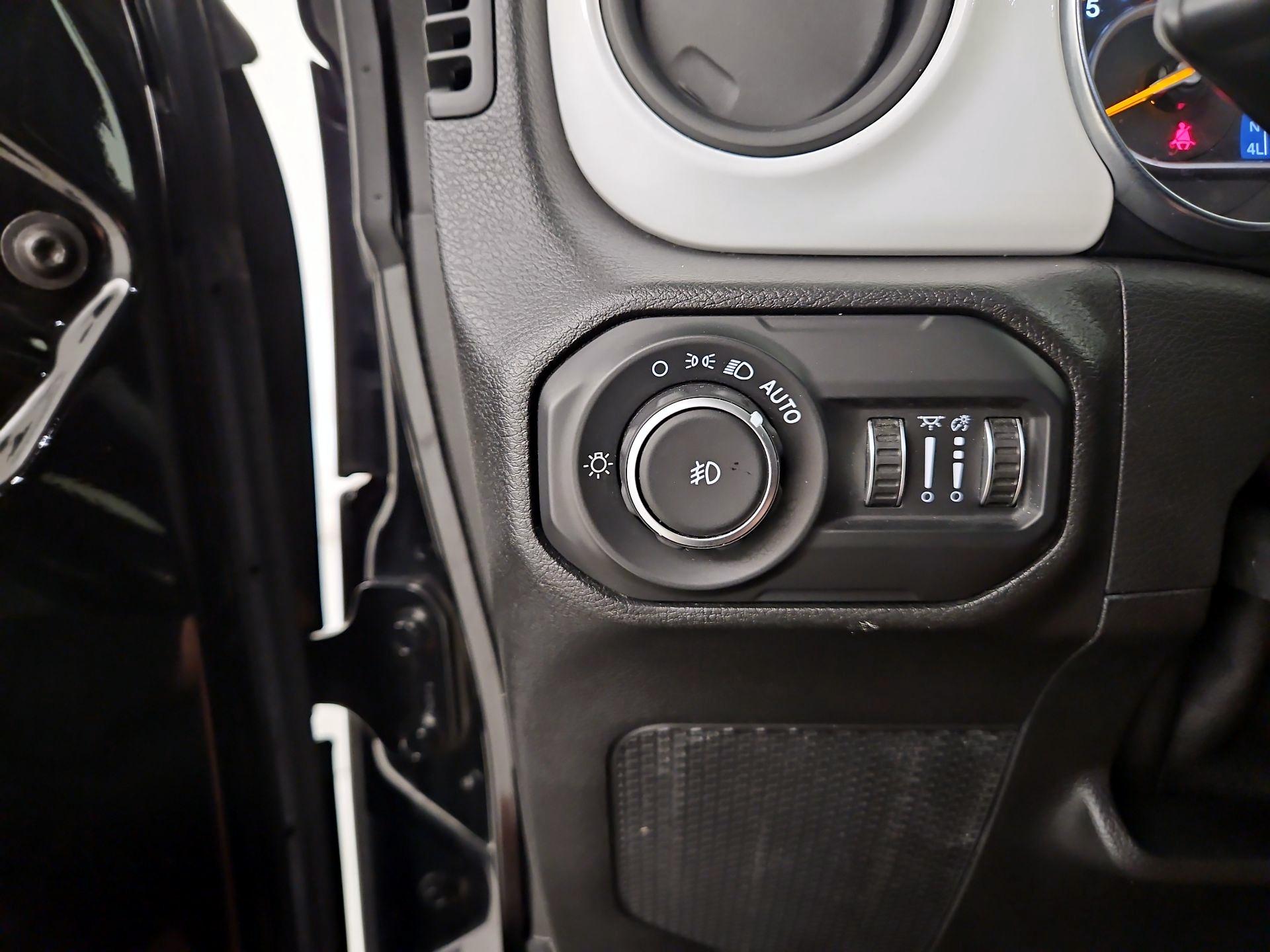 Thumbnail: 2021 Jeep Wrangler - 13