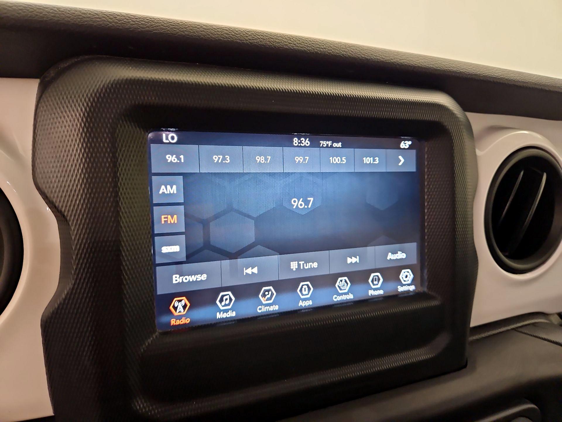 Thumbnail: 2021 Jeep Wrangler - 15