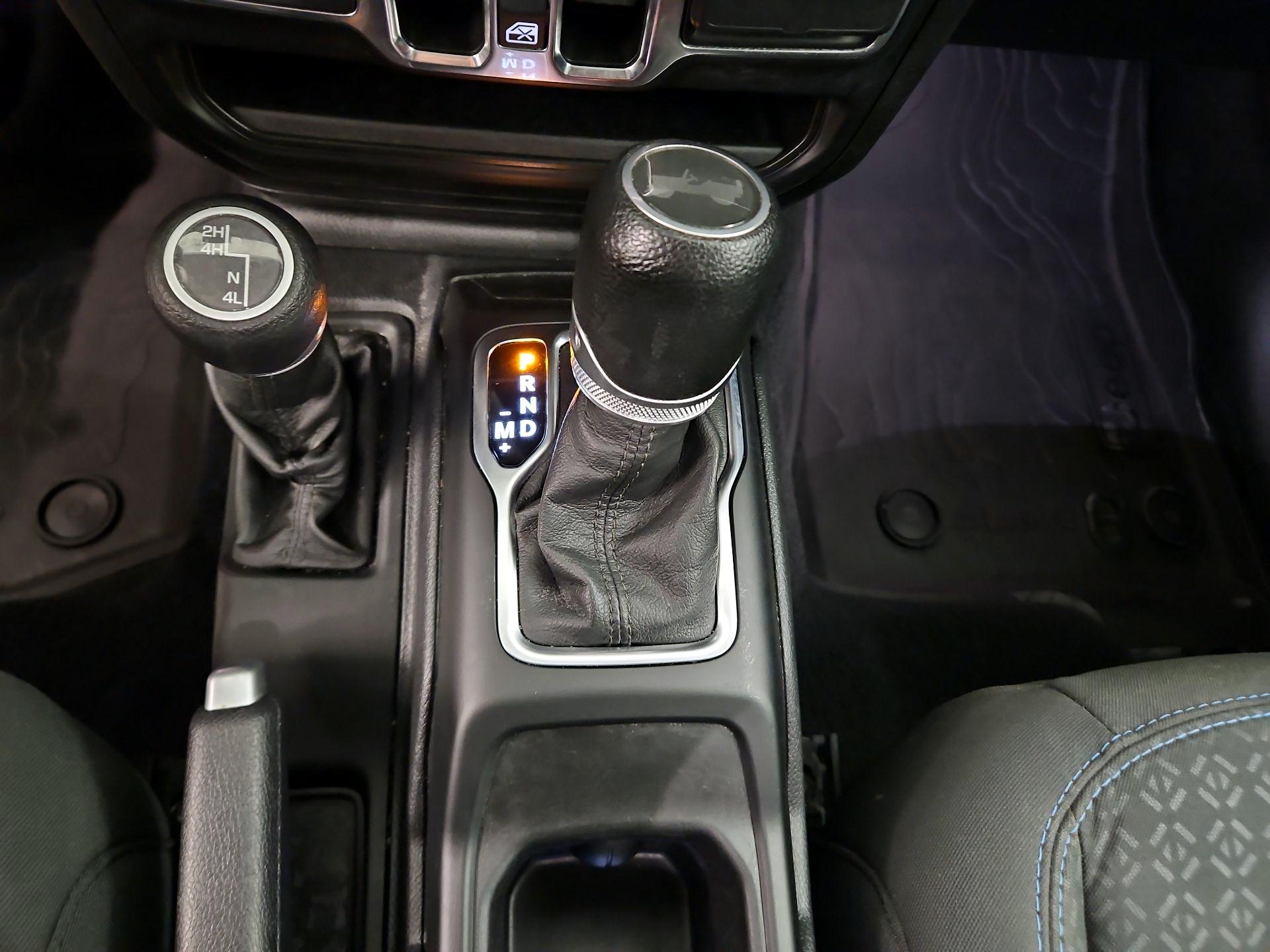 Thumbnail: 2021 Jeep Wrangler - 17