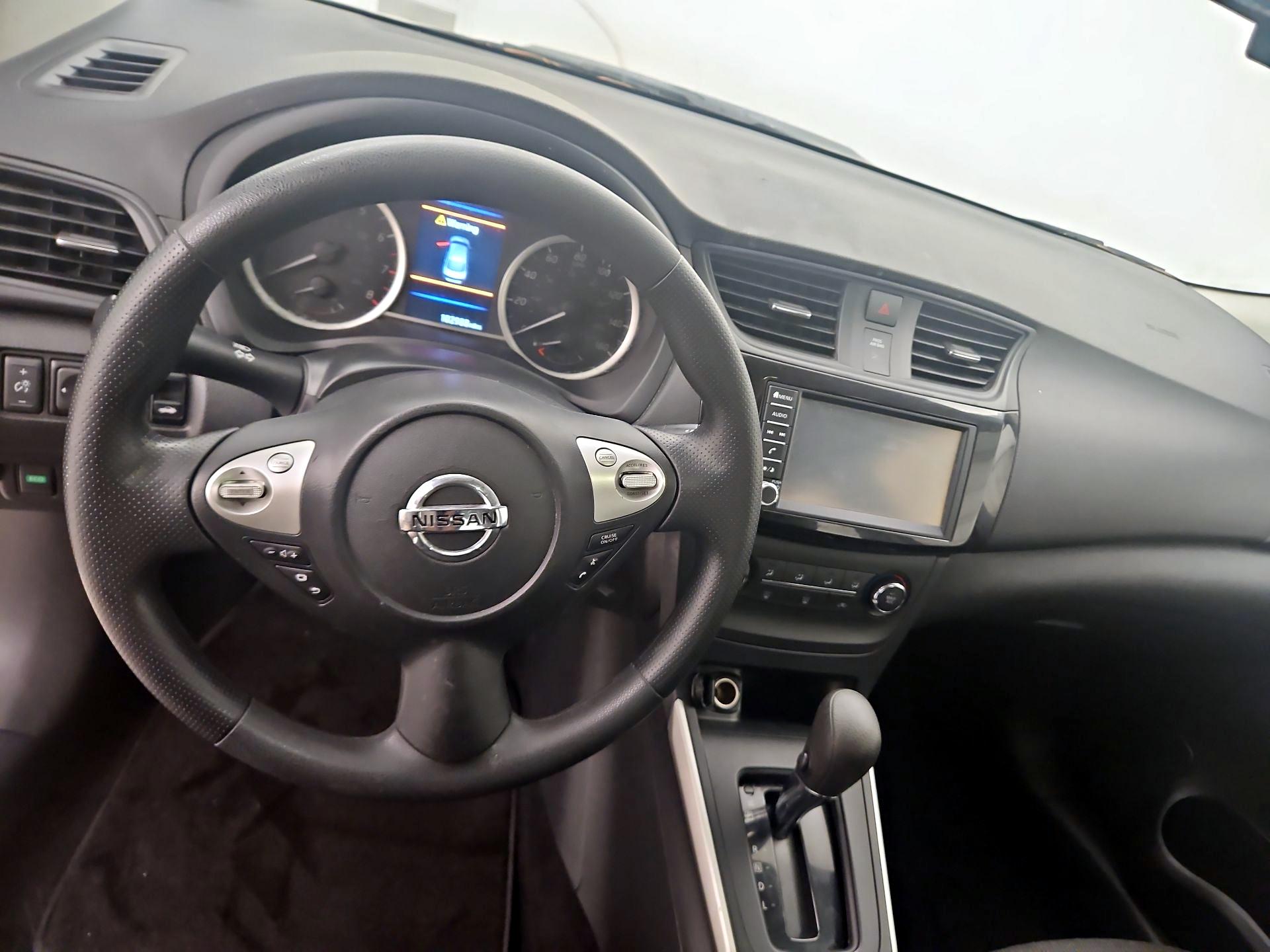 Thumbnail: 2019 Nissan Sentra - 9