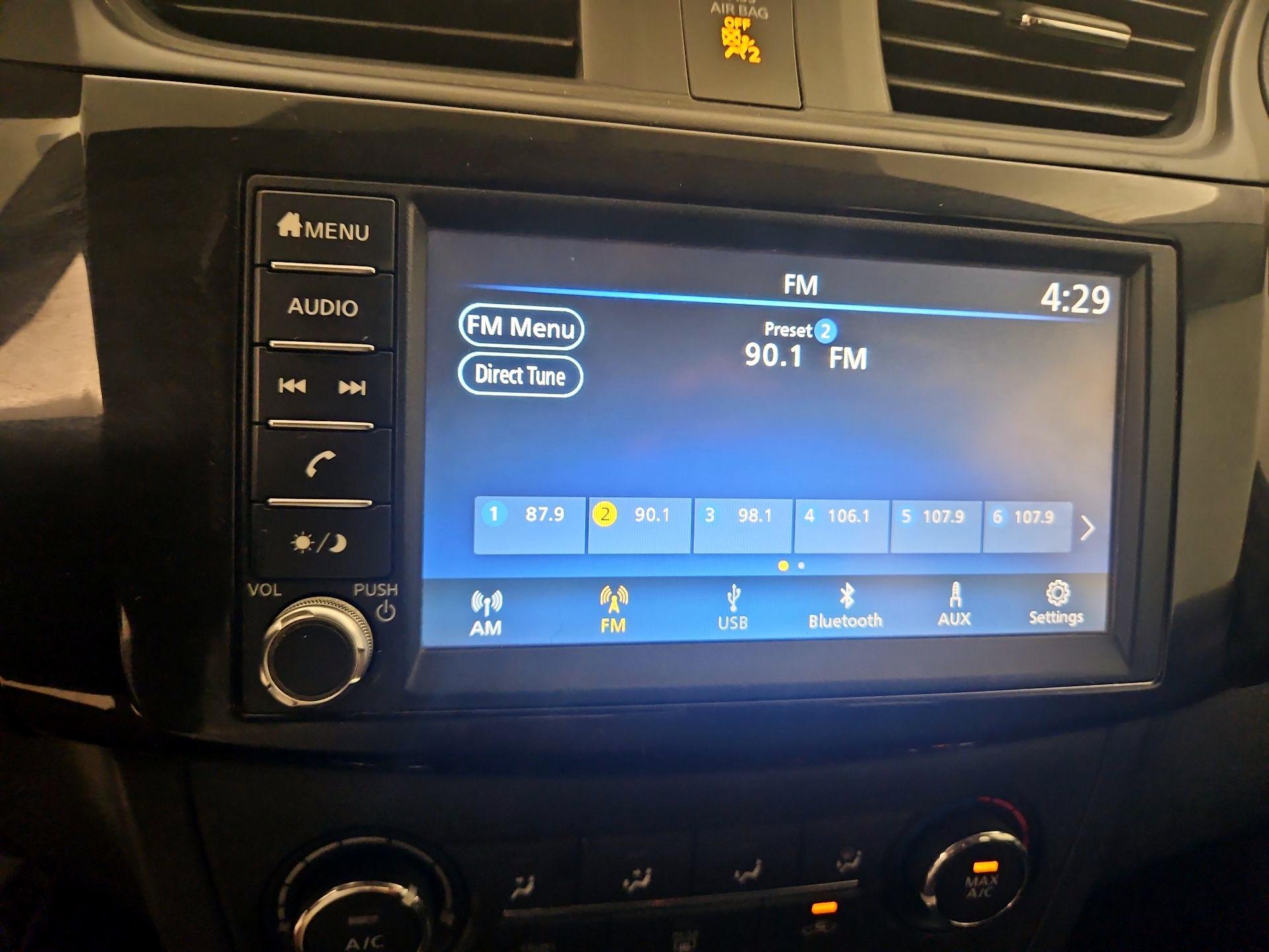 Thumbnail: 2019 Nissan Sentra - 15