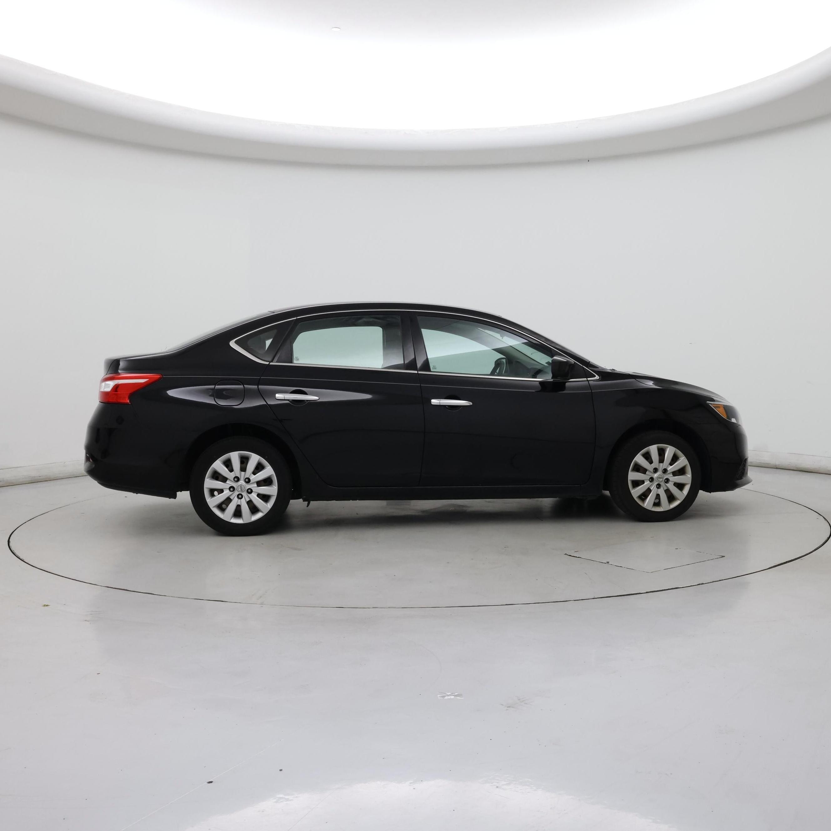 Thumbnail: 2019 Nissan Sentra - 7