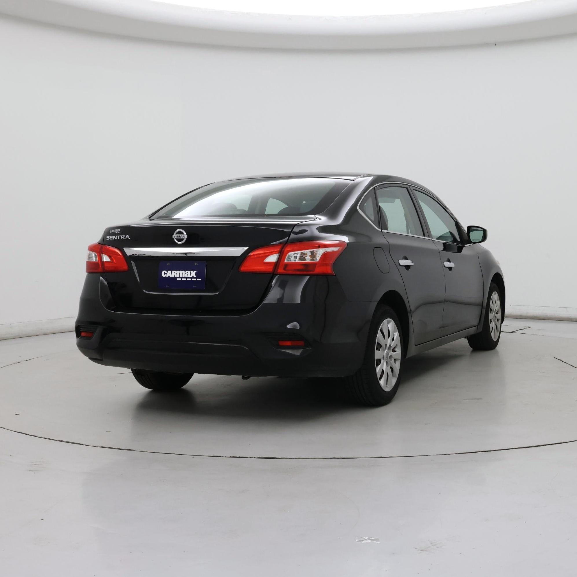 Thumbnail: 2019 Nissan Sentra - 8