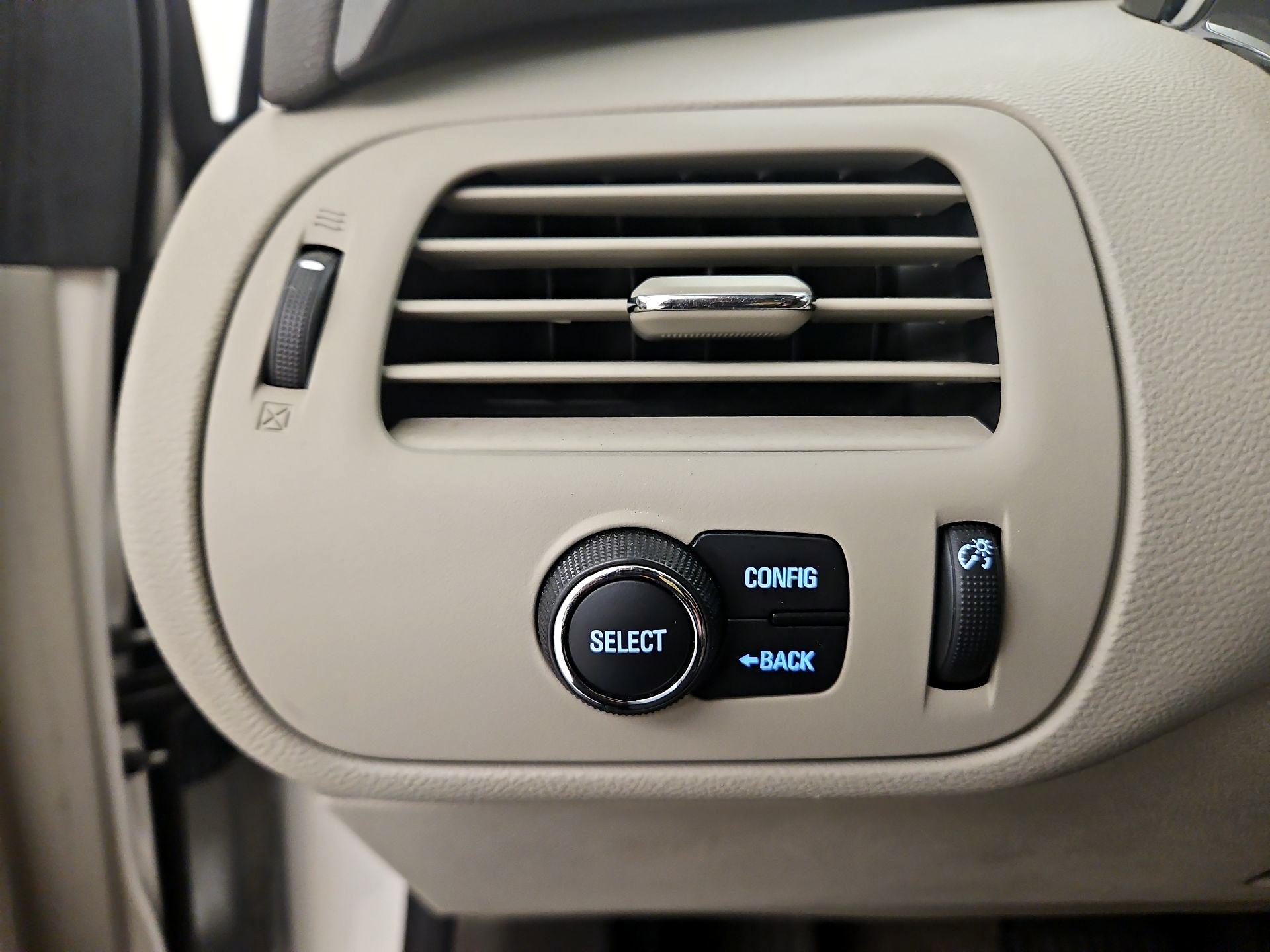 Thumbnail: 2014 Chevrolet Volt - 13