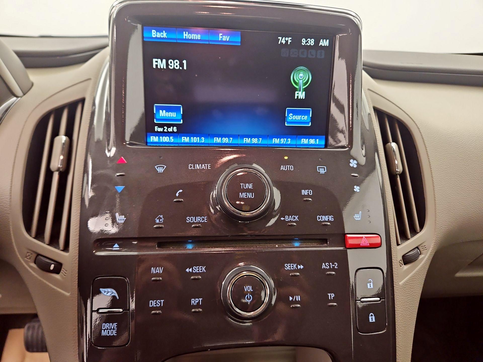 Thumbnail: 2014 Chevrolet Volt - 15